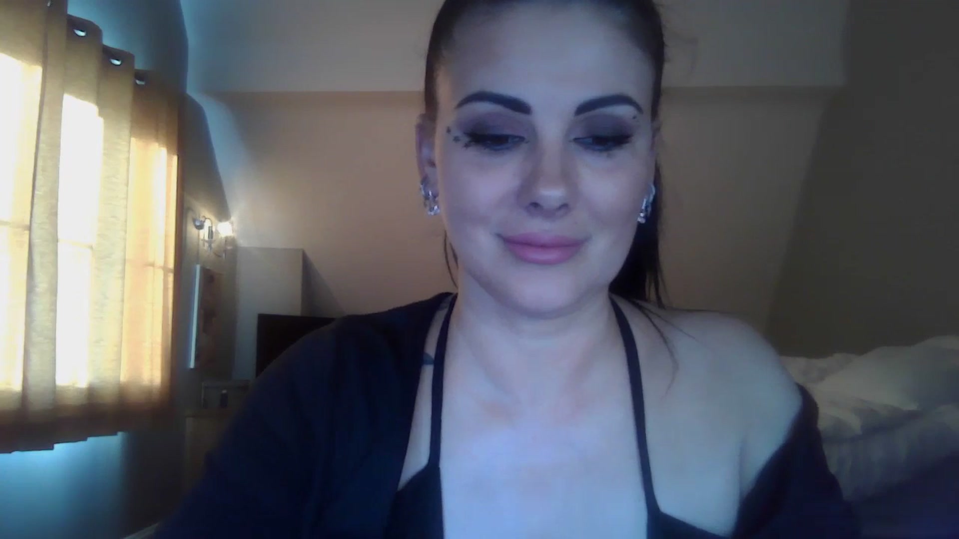 Gallery image thumbnail from FitBaby's myfreecams stream on, 03/12/2025, 18:07 image 10 of 20