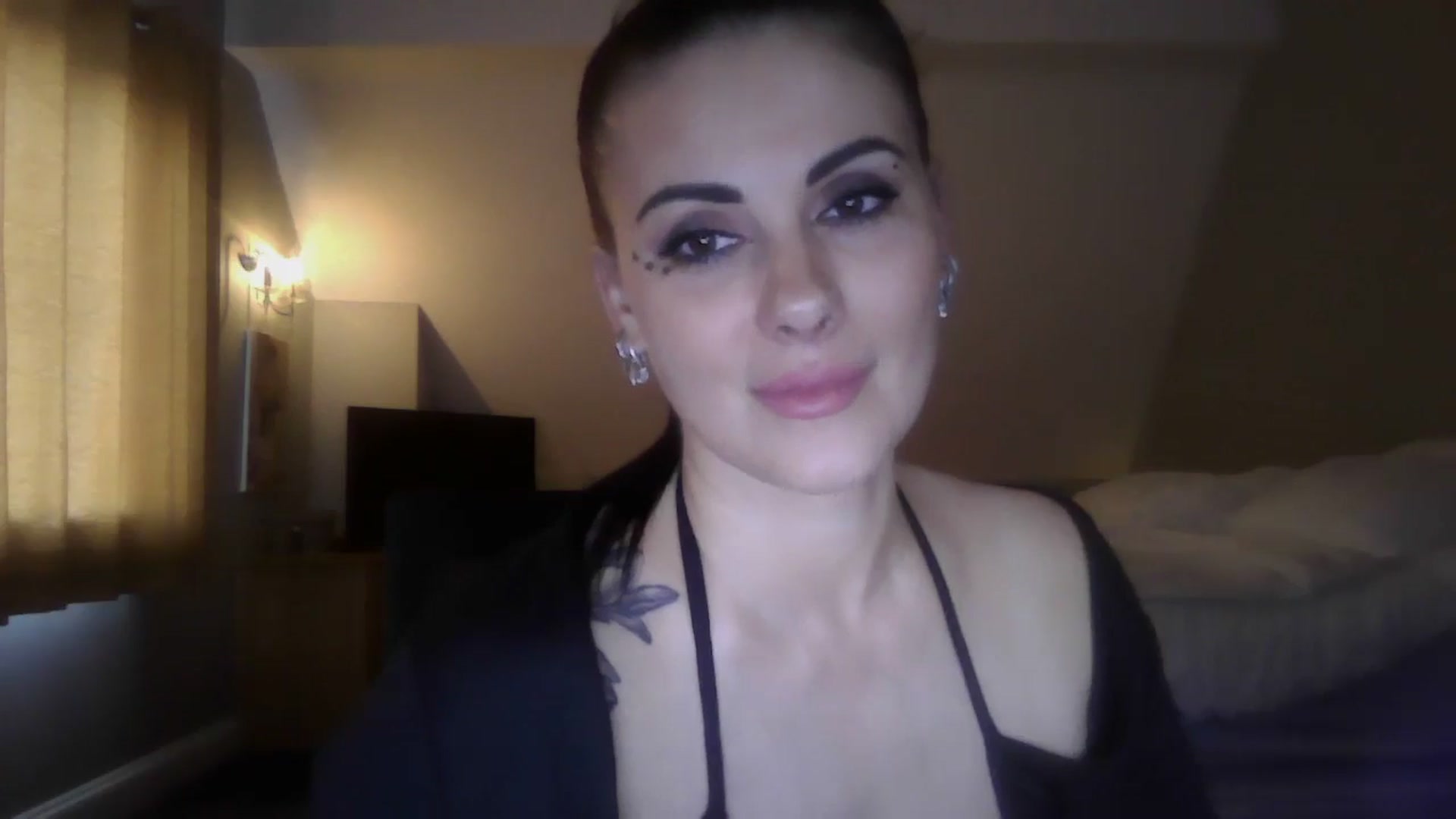 Gallery image thumbnail from FitBaby's myfreecams stream on, 03/12/2025, 18:07 image 17 of 20