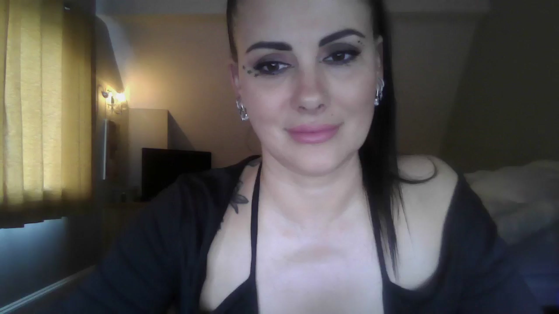 Gallery image thumbnail from FitBaby's myfreecams stream on, 03/12/2025, 18:07 image 7 of 20
