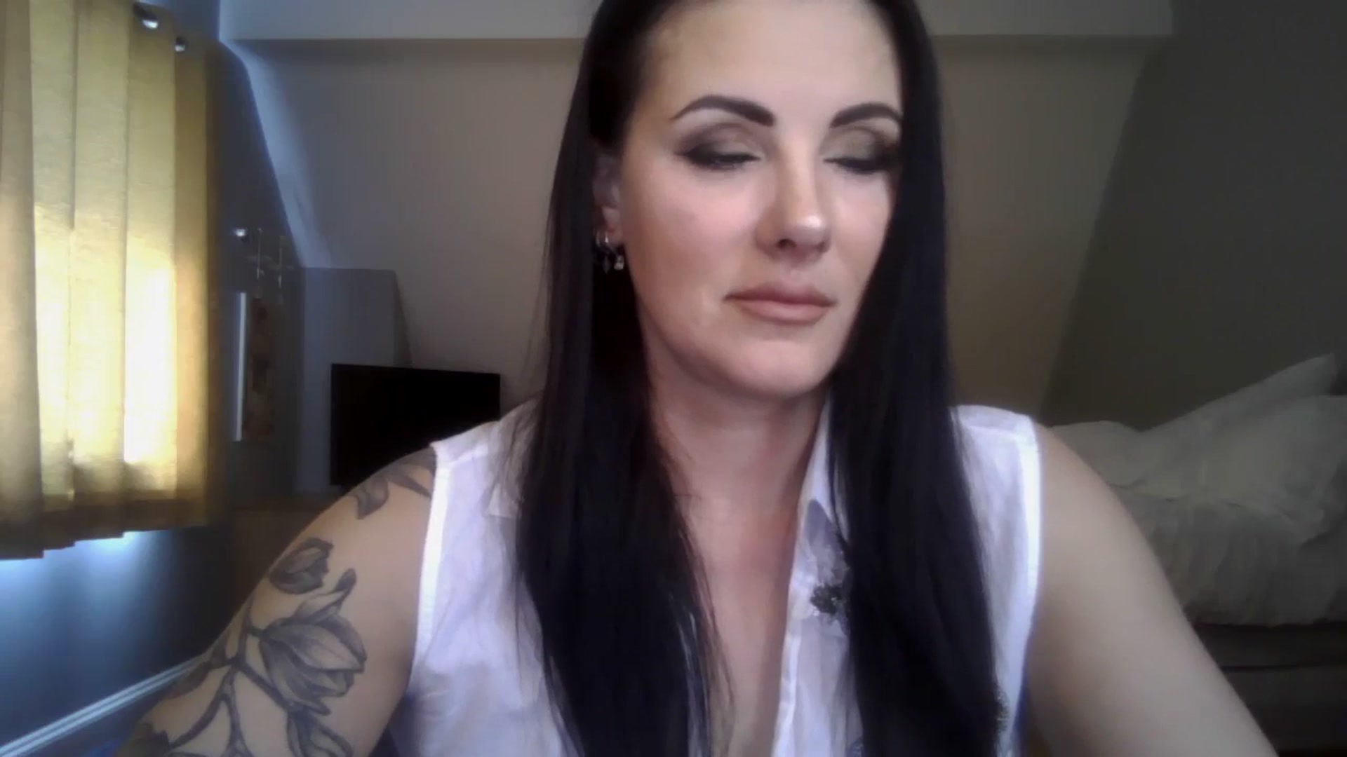 Gallery image thumbnail from FitBaby's myfreecams stream on, 03/18/2025, 14:35 image 2 of 20