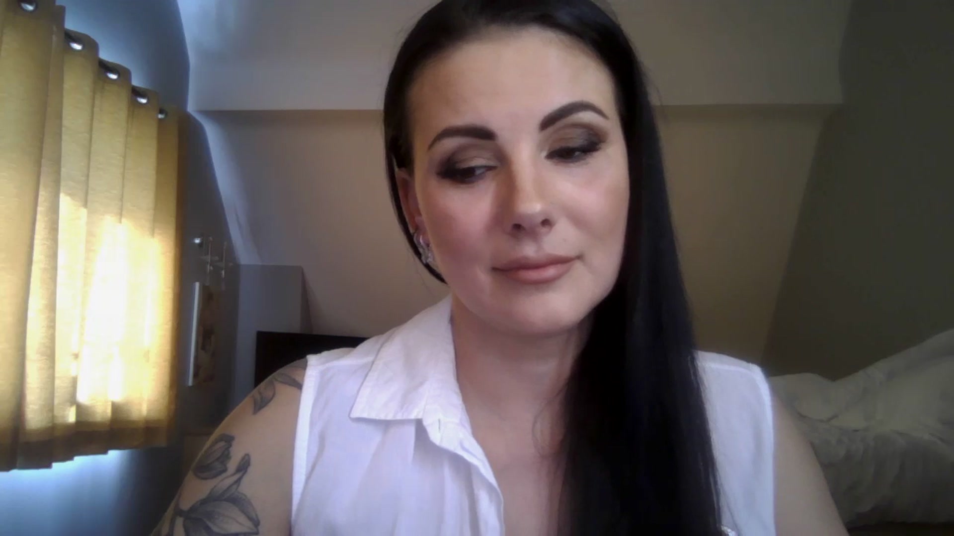 Gallery image thumbnail from FitBaby's myfreecams stream on, 03/18/2025, 14:35 image 14 of 20