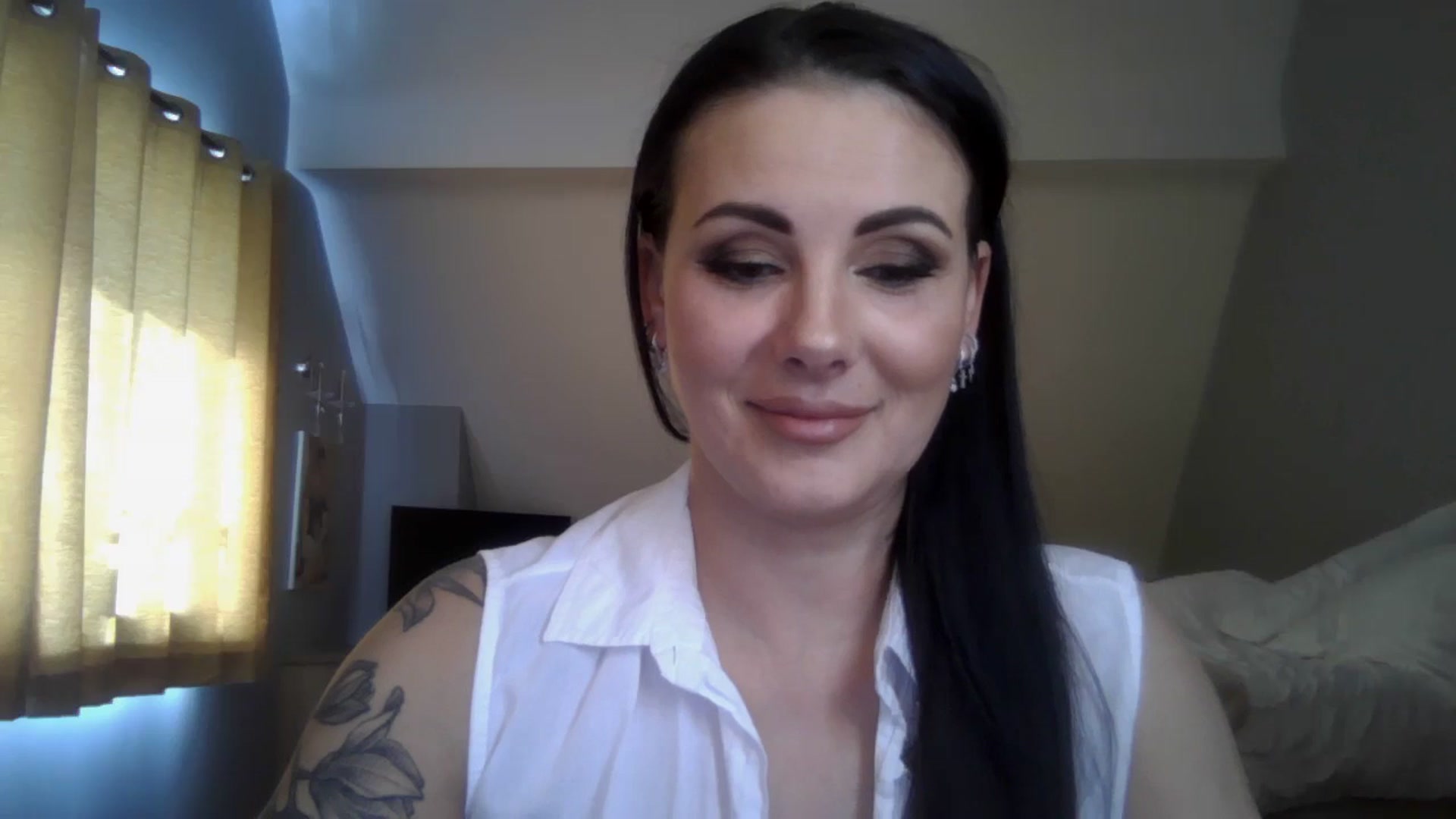 Gallery image thumbnail from FitBaby's myfreecams stream on, 03/18/2025, 14:35 image 16 of 20