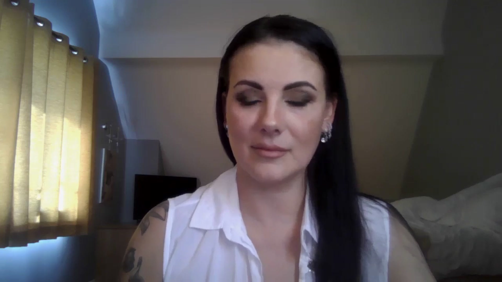 Gallery image thumbnail from FitBaby's myfreecams stream on, 03/18/2025, 14:35 image 11 of 20