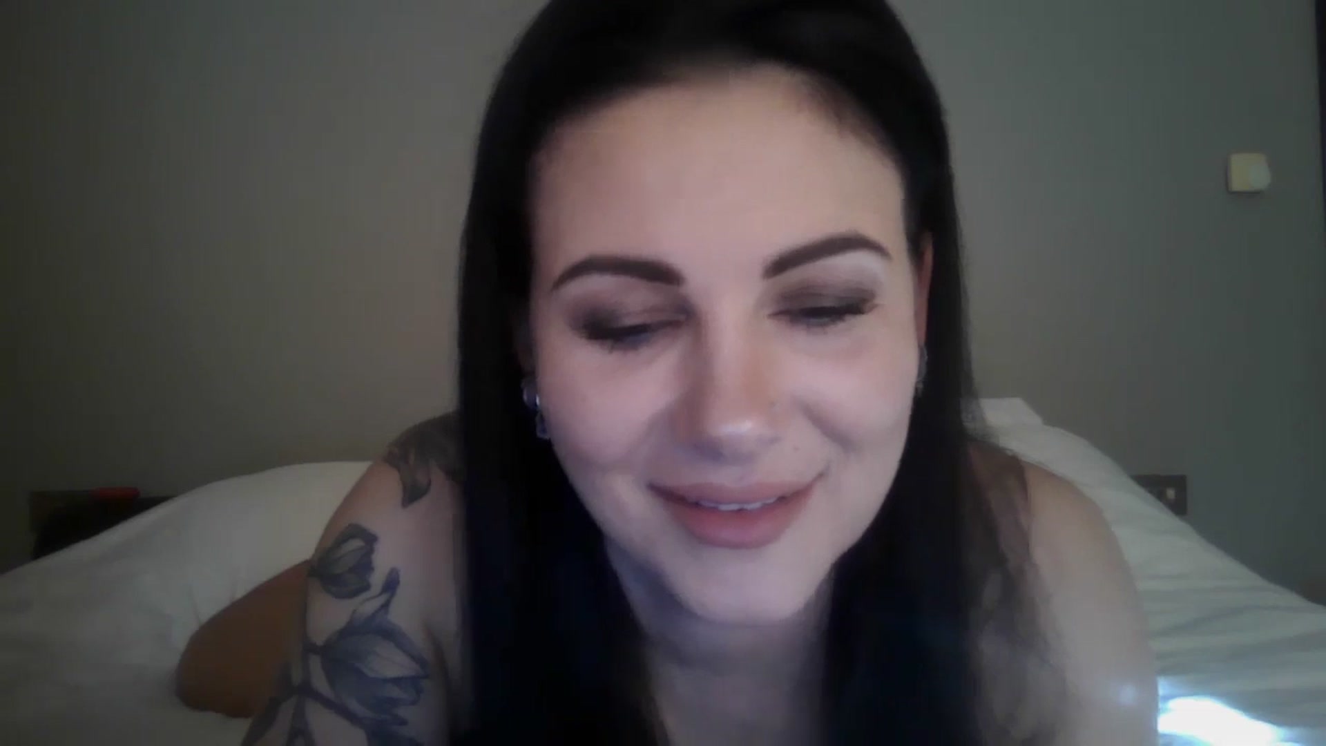 Gallery image thumbnail from FitBaby's myfreecams stream on, 03/20/2025, 17:06 image 5 of 20