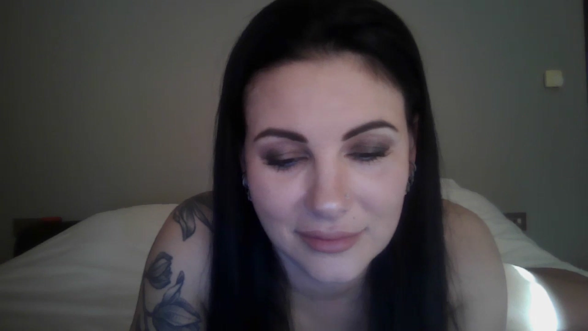 Gallery image thumbnail from FitBaby's myfreecams stream on, 03/20/2025, 17:06 image 8 of 20