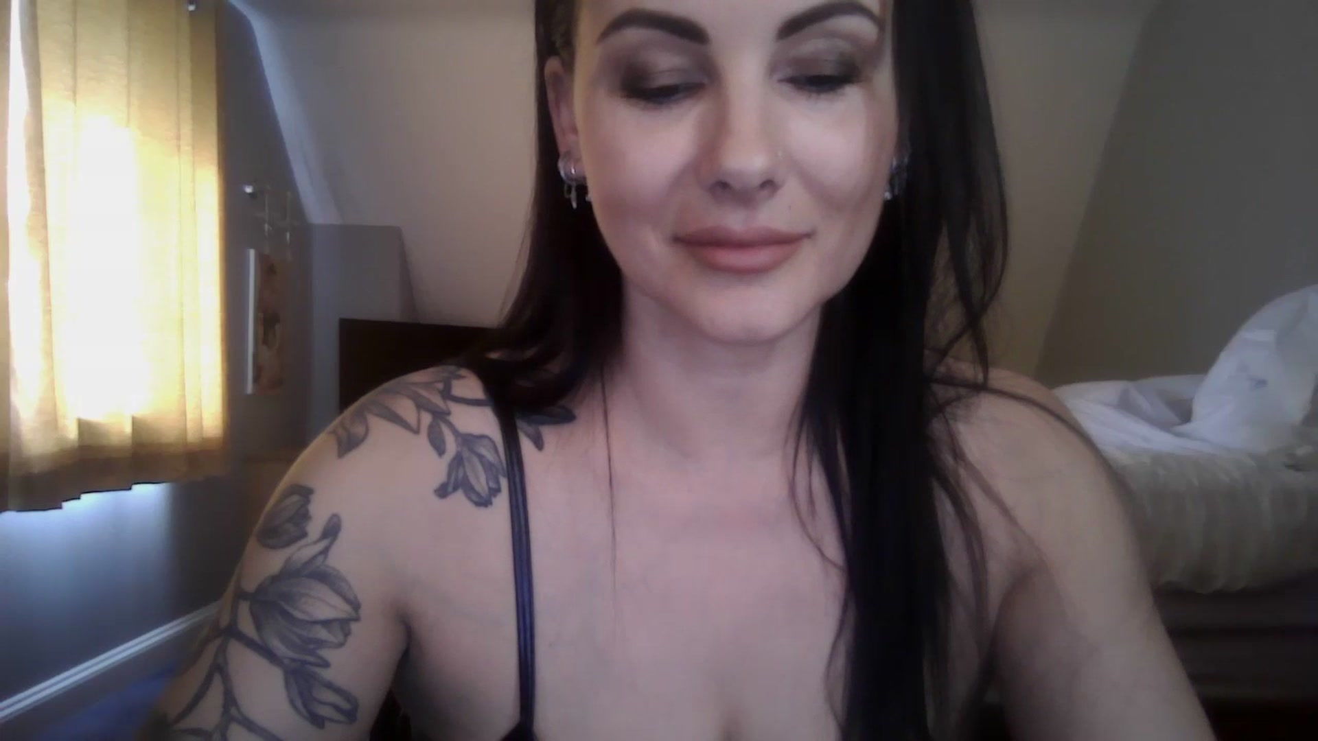 Gallery image thumbnail from FitBaby's myfreecams stream on, 03/21/2025, 15:19 image 9 of 20