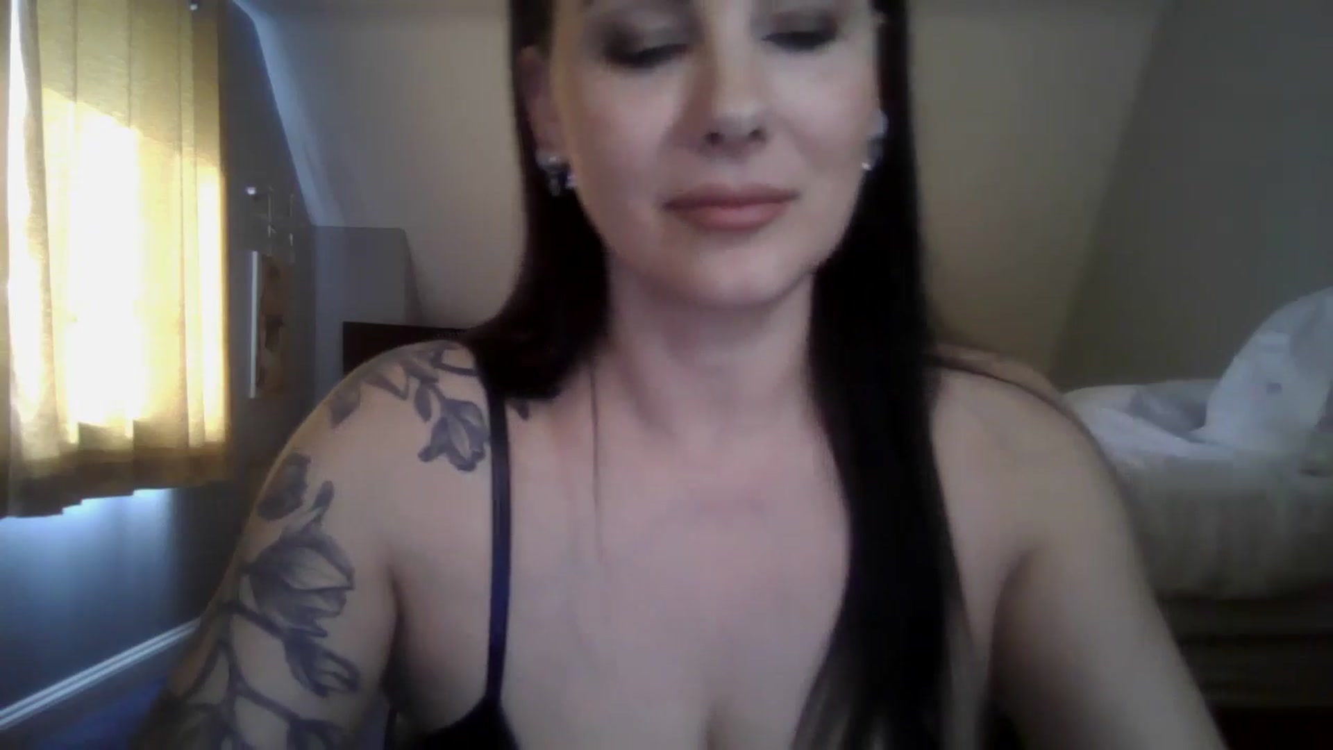Gallery image thumbnail from FitBaby's myfreecams stream on, 03/21/2025, 15:19 image 10 of 20
