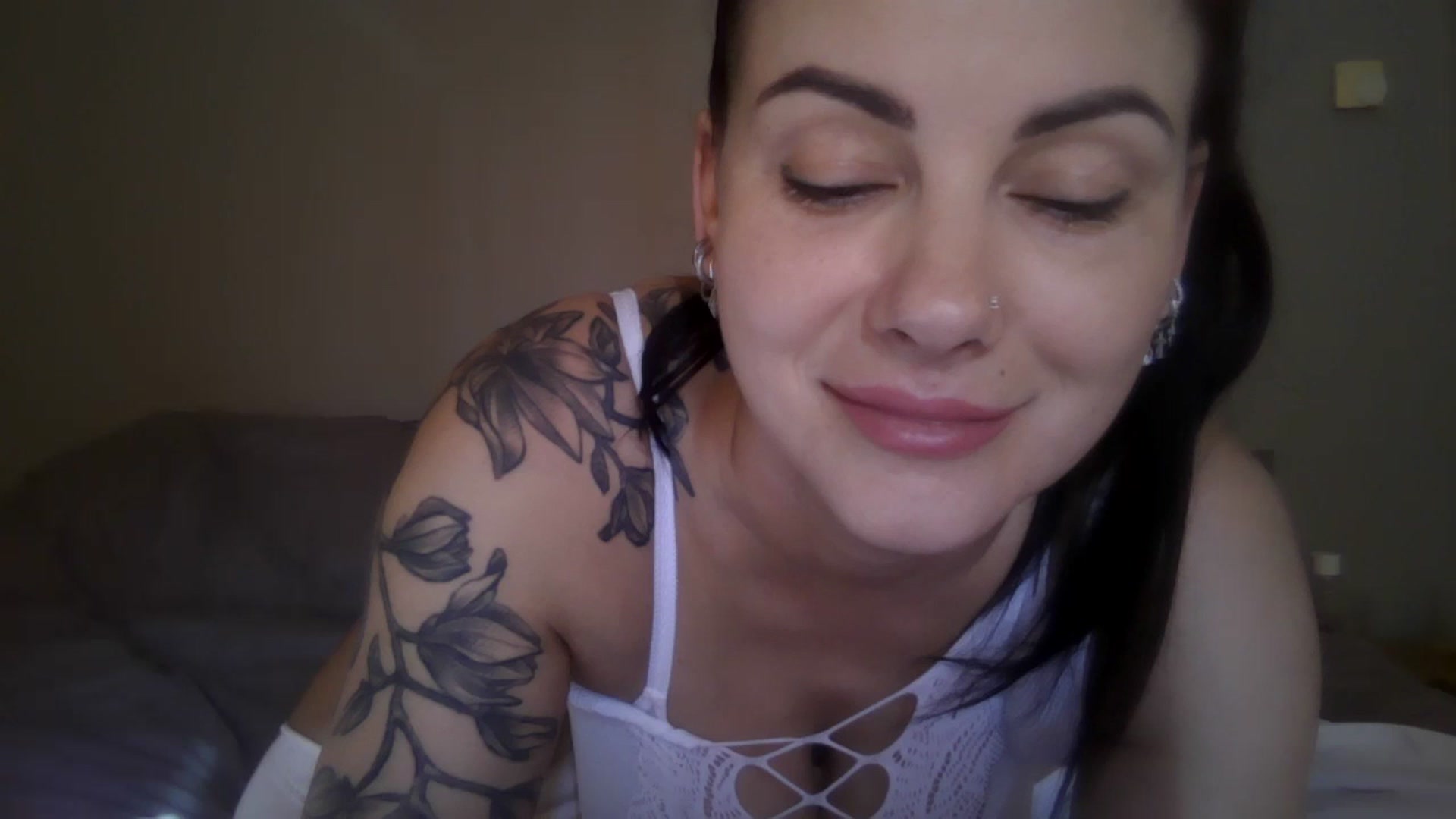 Gallery image thumbnail from FitBaby's myfreecams stream on, 03/24/2025, 15:50 image 16 of 20