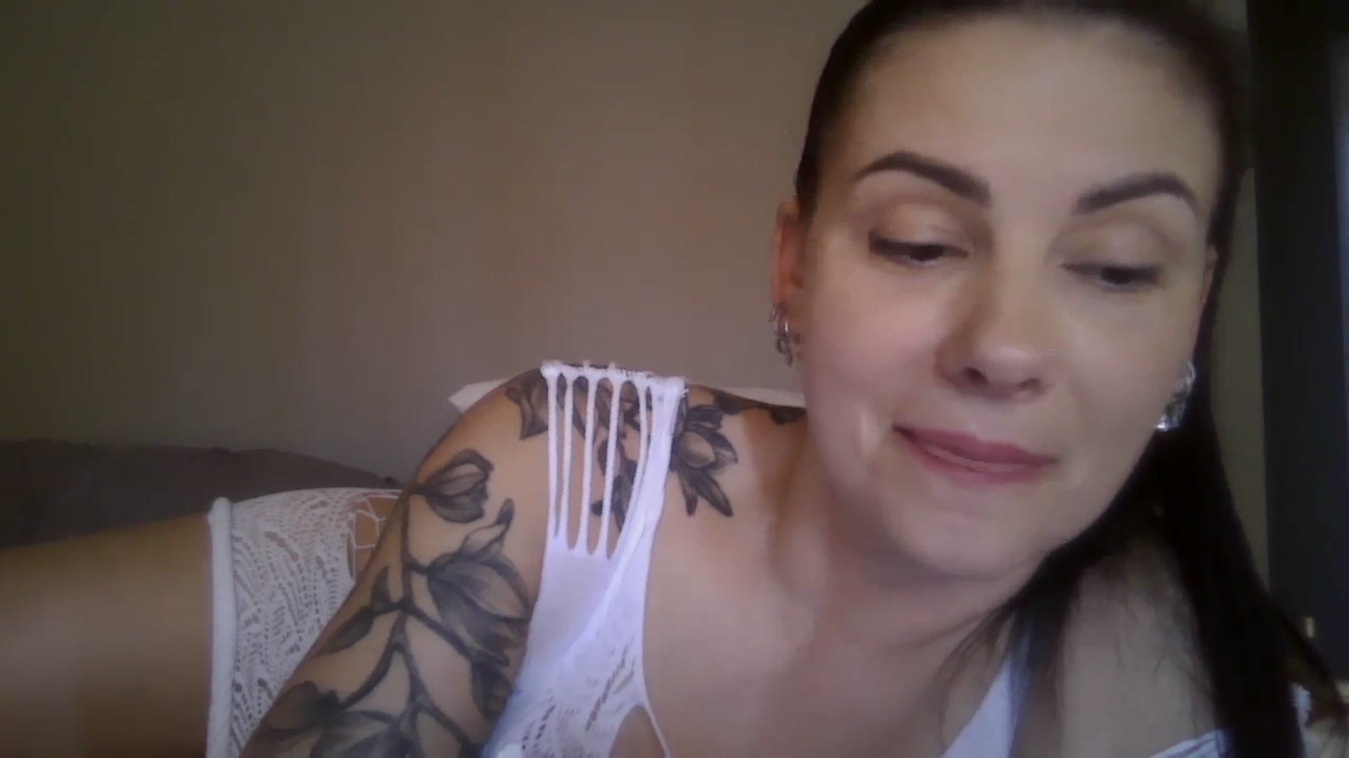 Gallery image thumbnail from FitBaby's myfreecams stream on, 03/24/2025, 15:50 image 10 of 20