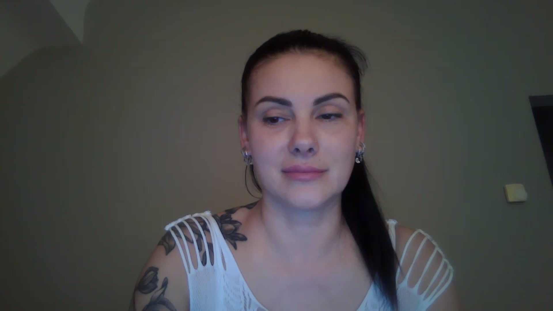 Gallery image thumbnail from FitBaby's myfreecams stream on, 03/24/2025, 16:49 image 8 of 20