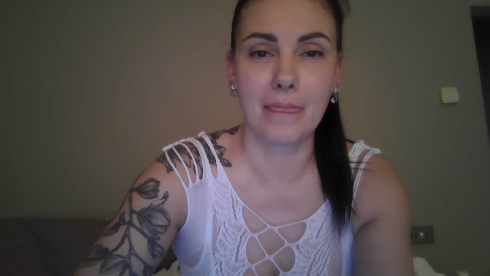 Gallery image thumbnail from FitBaby's myfreecams stream on, 03/24/2025, 16:49 image 19 of 20
