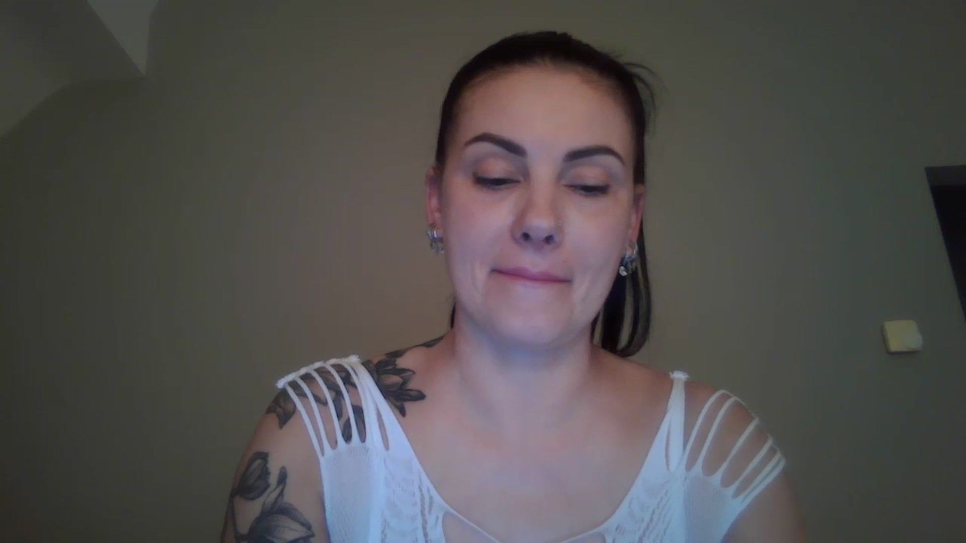 Gallery image thumbnail from FitBaby's myfreecams stream on, 03/24/2025, 16:49 image 6 of 20