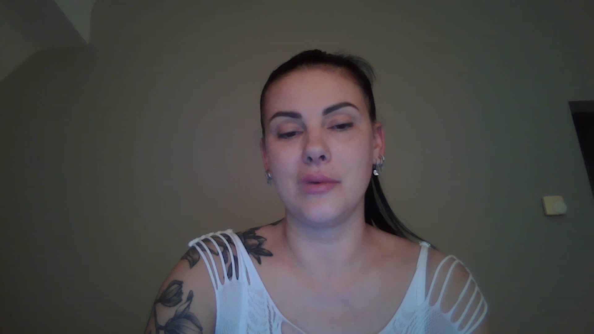 Gallery image thumbnail from FitBaby's myfreecams stream on, 03/24/2025, 16:49 image 10 of 20