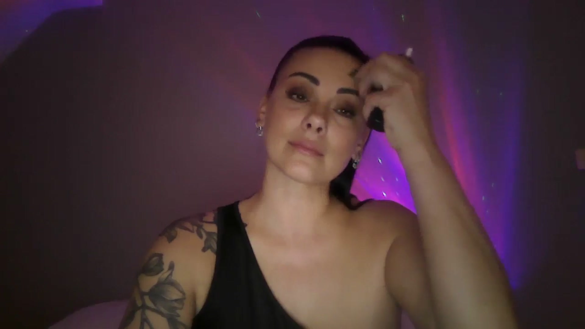 Gallery image thumbnail from FitBaby's myfreecams stream on, 03/25/2025, 16:25 image 13 of 20