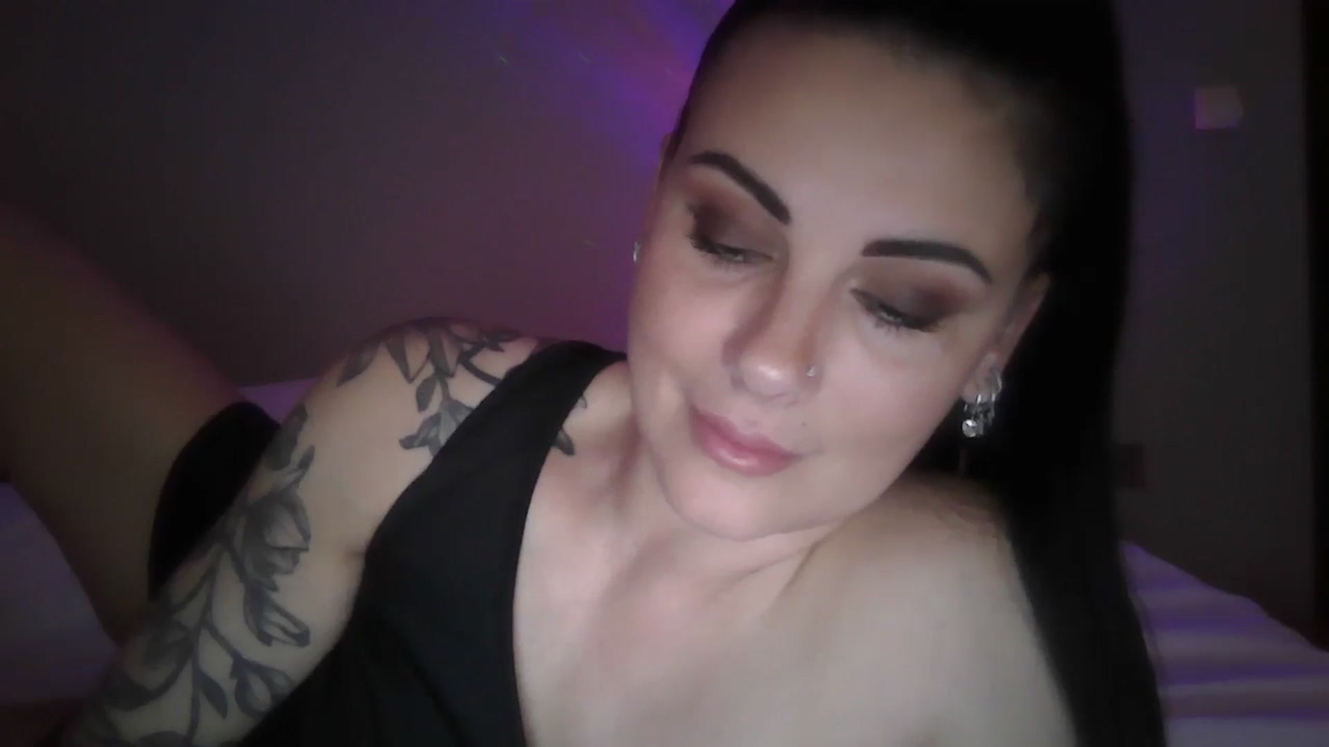 Gallery image thumbnail from FitBaby's myfreecams stream on, 03/25/2025, 16:25 image 7 of 20