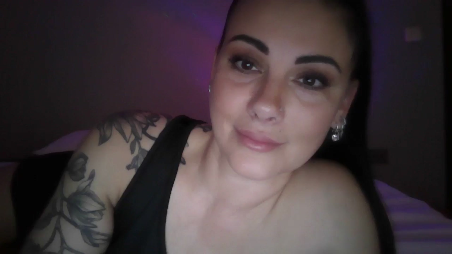 Gallery image thumbnail from FitBaby's myfreecams stream on, 03/25/2025, 16:25 image 4 of 20