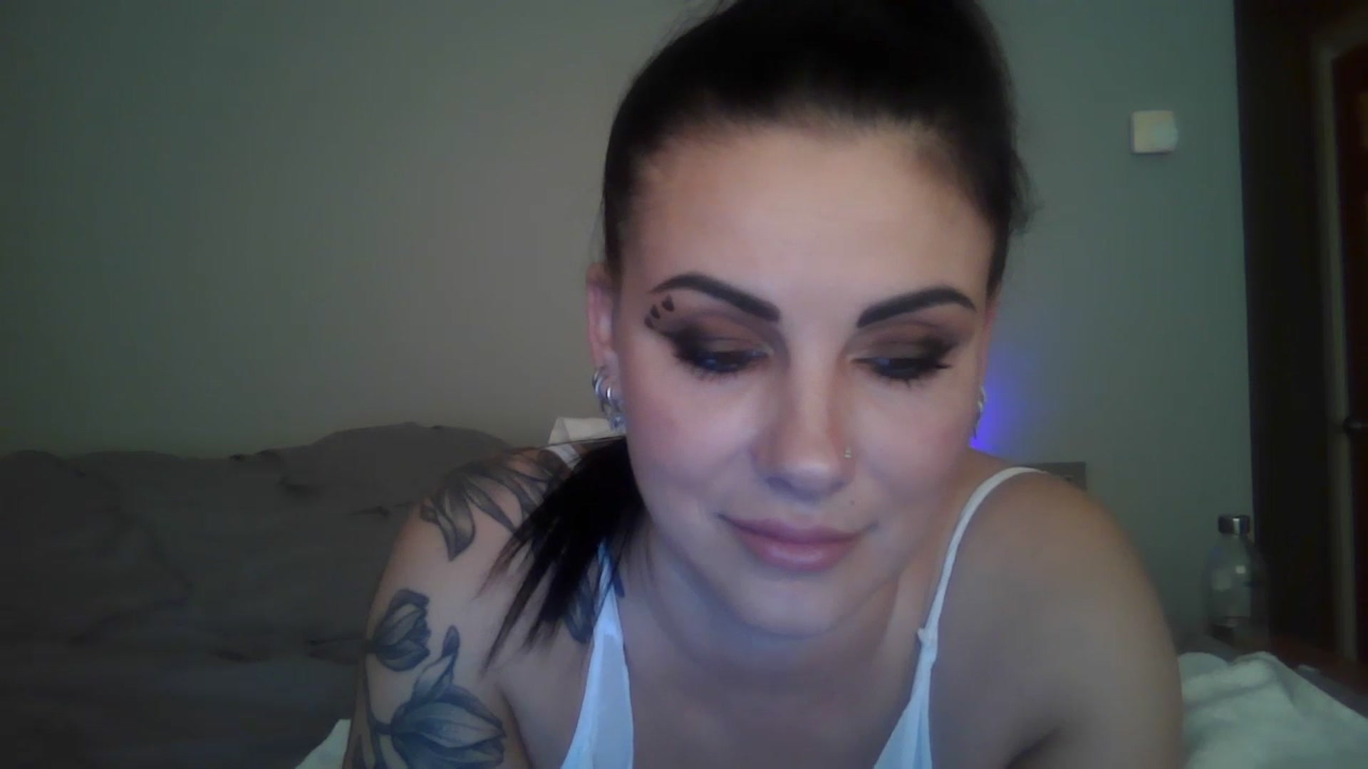 Gallery image thumbnail from FitBaby's myfreecams stream on, 04/02/2025, 17:38 image 5 of 20