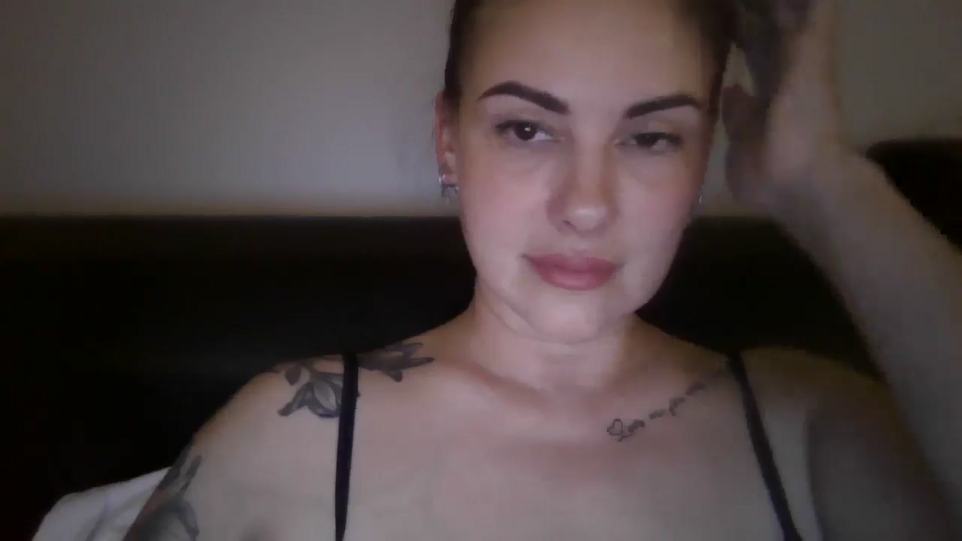 Gallery image thumbnail from FitBaby's myfreecams stream on, 05/15/2025, 14:45 image 2 of 20