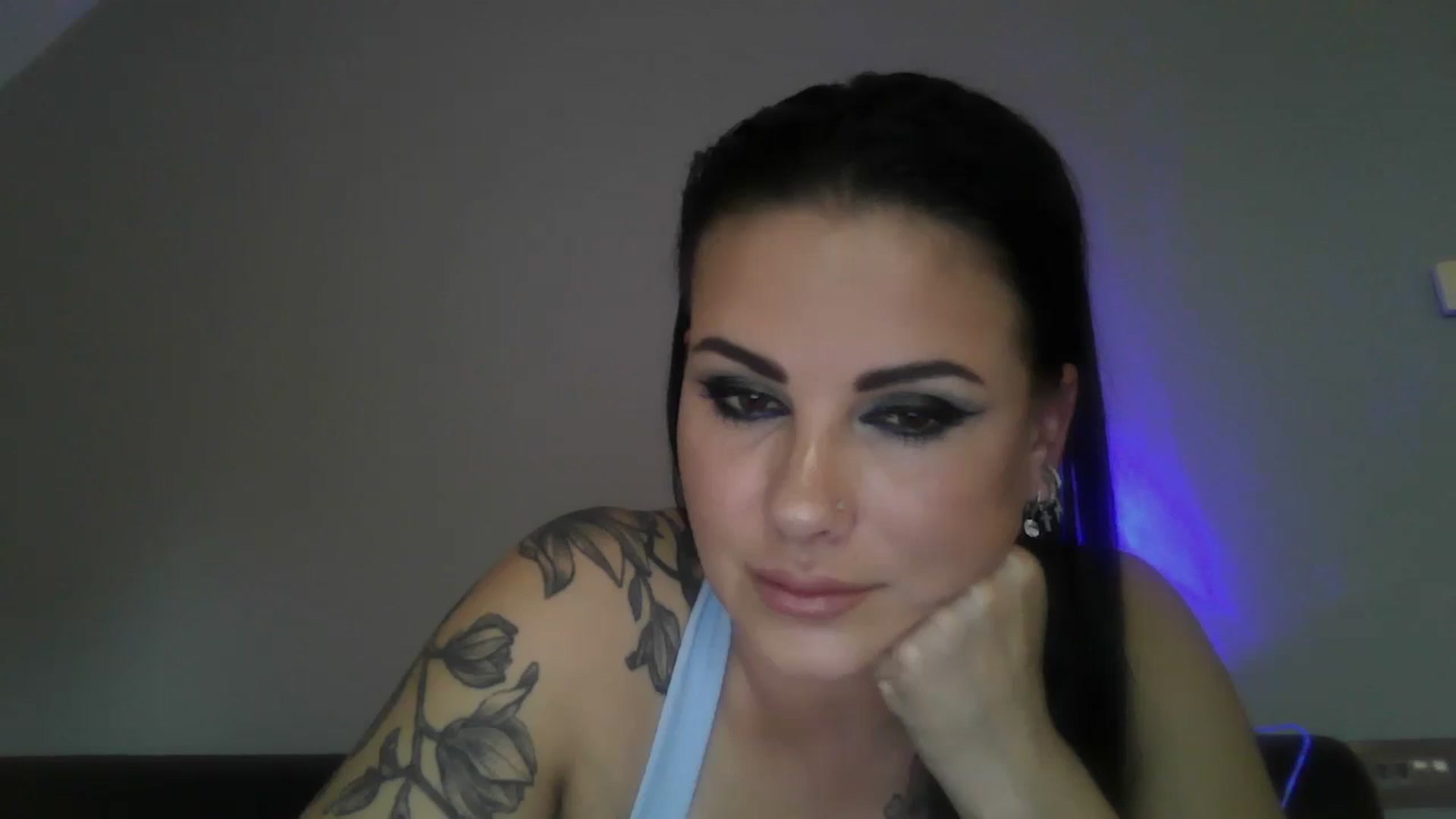Gallery image thumbnail from FitBaby's myfreecams stream on, 05/21/2025, 14:07 image 12 of 20