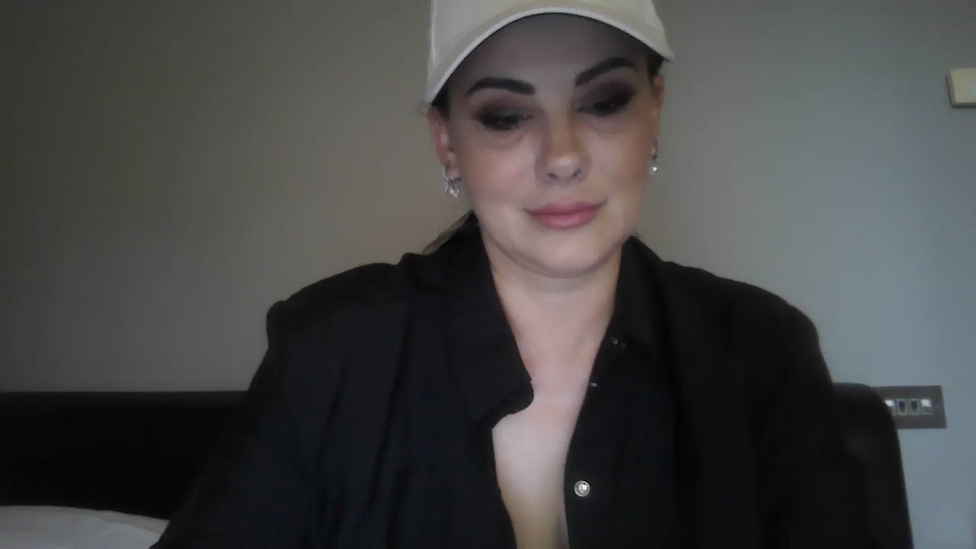 Gallery image thumbnail from FitBaby's myfreecams stream on, 06/03/2025, 13:25 image 8 of 20