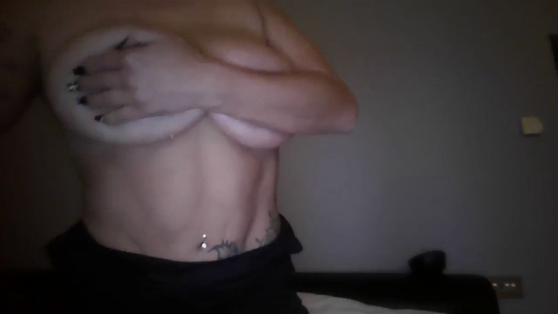 Gallery image thumbnail from FitBaby's myfreecams stream on, 06/04/2025, 14:29 image 12 of 20