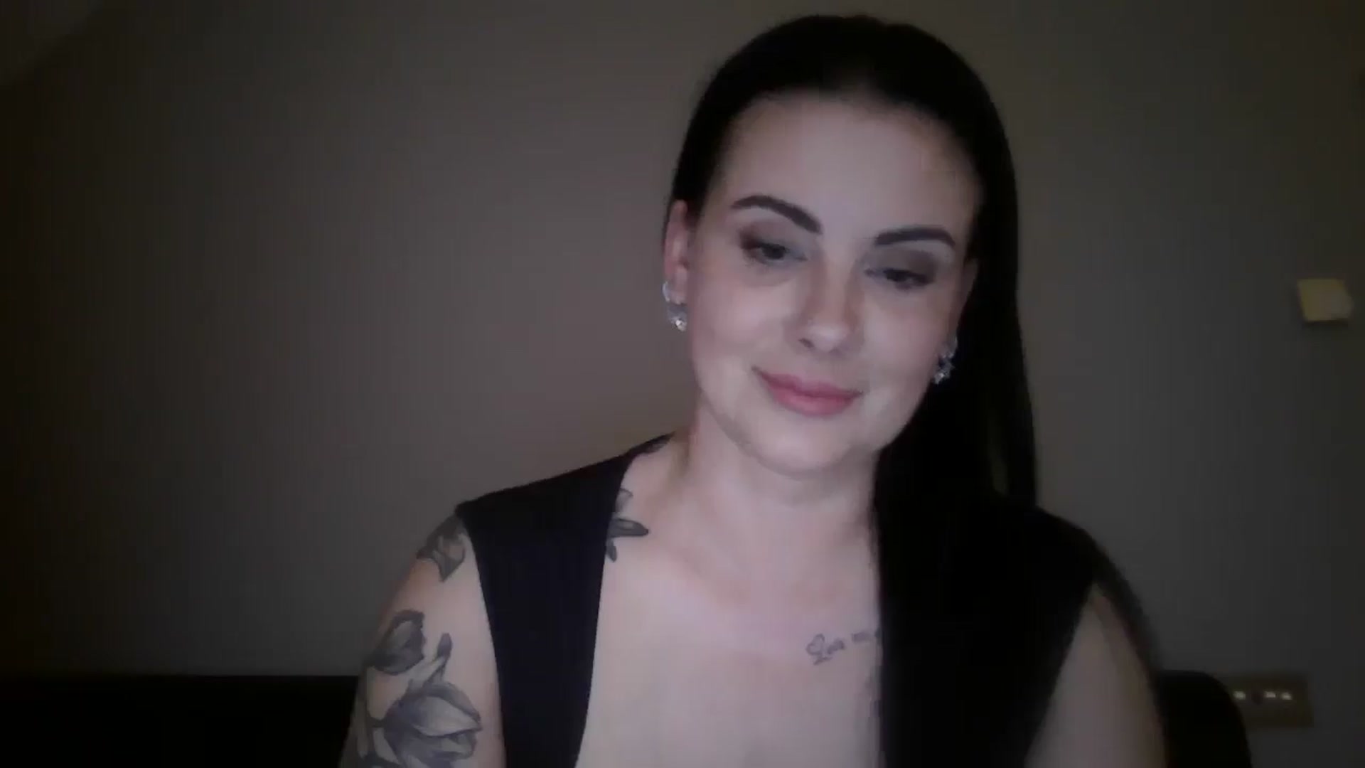 Gallery image thumbnail from FitBaby's myfreecams stream on, 06/04/2025, 14:29 image 8 of 20