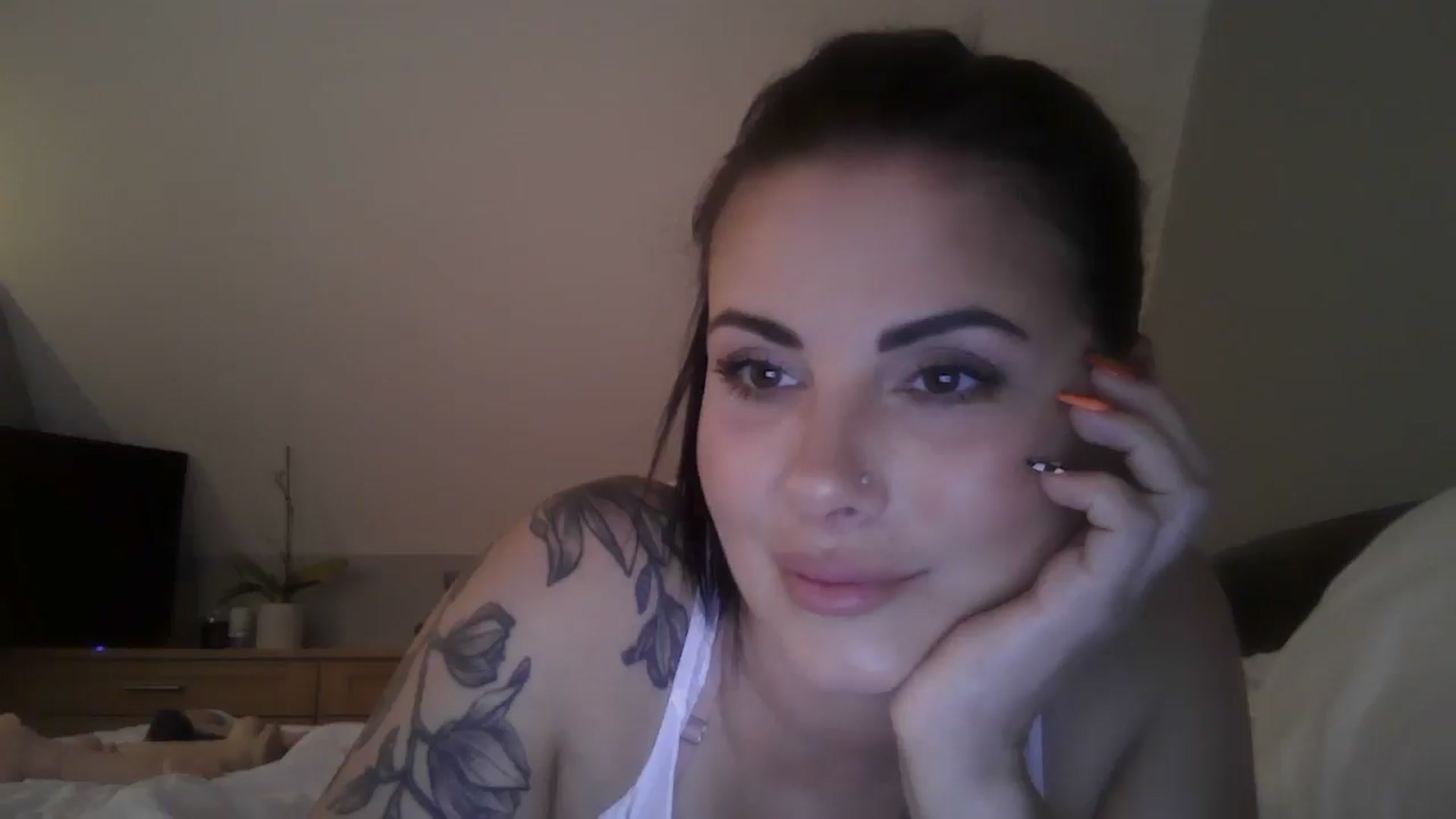 Gallery image thumbnail from FitBaby's myfreecams stream on, 06/26/2025, 14:14 image 9 of 20