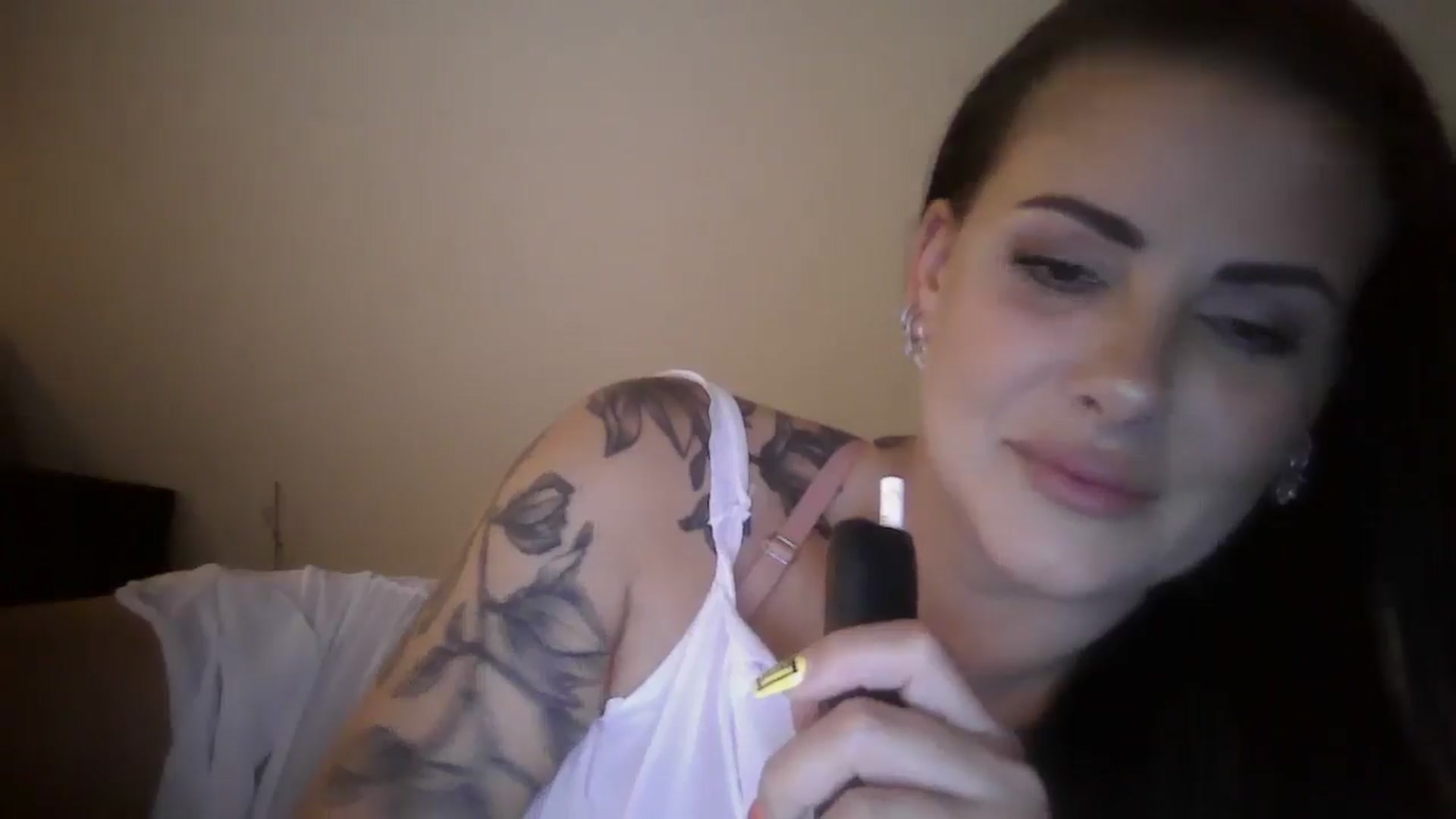 Gallery image thumbnail from FitBaby's myfreecams stream on, 06/26/2025, 14:14 image 3 of 20