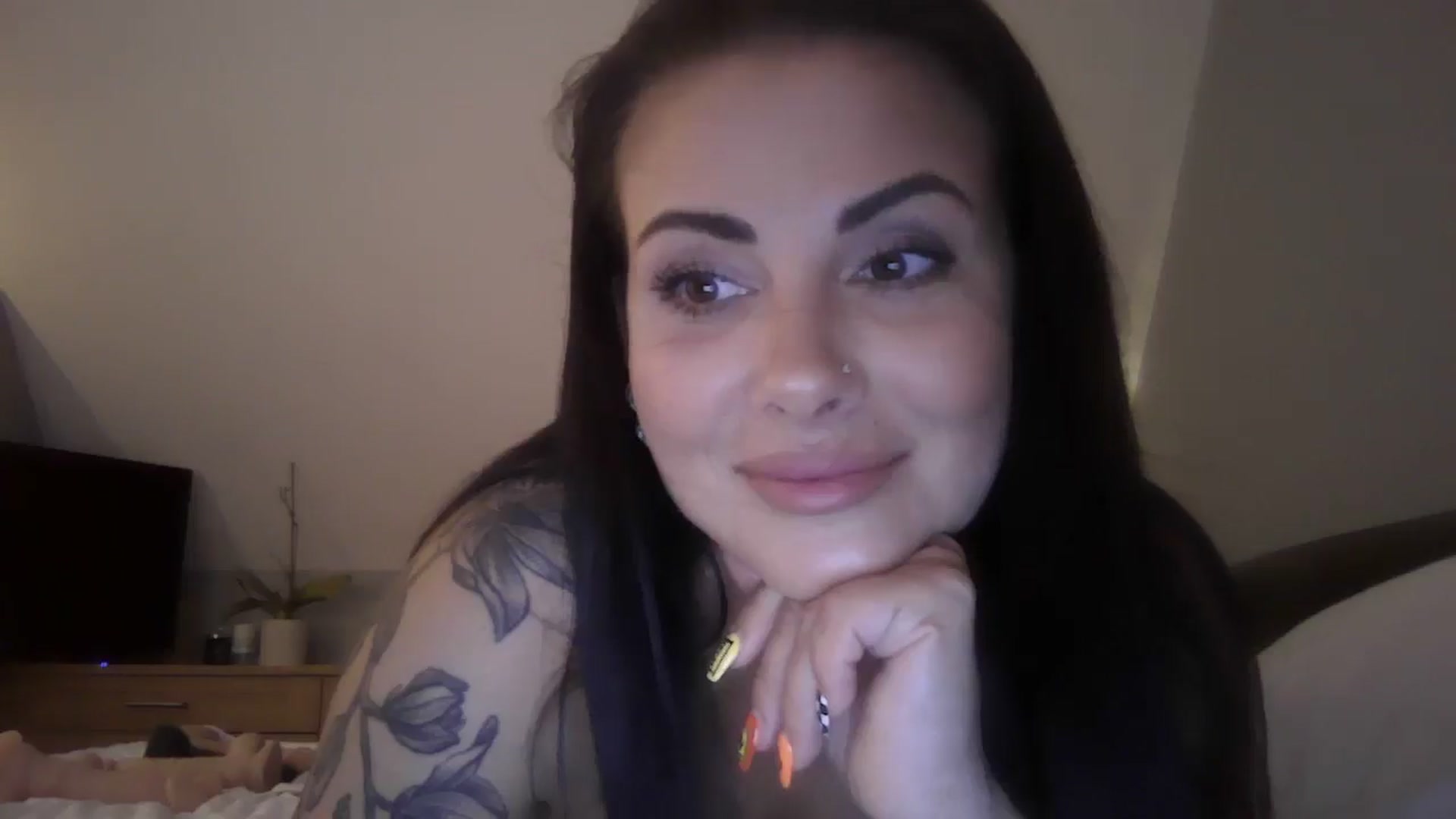 Gallery image thumbnail from FitBaby's myfreecams stream on, 06/26/2025, 14:14 image 6 of 20