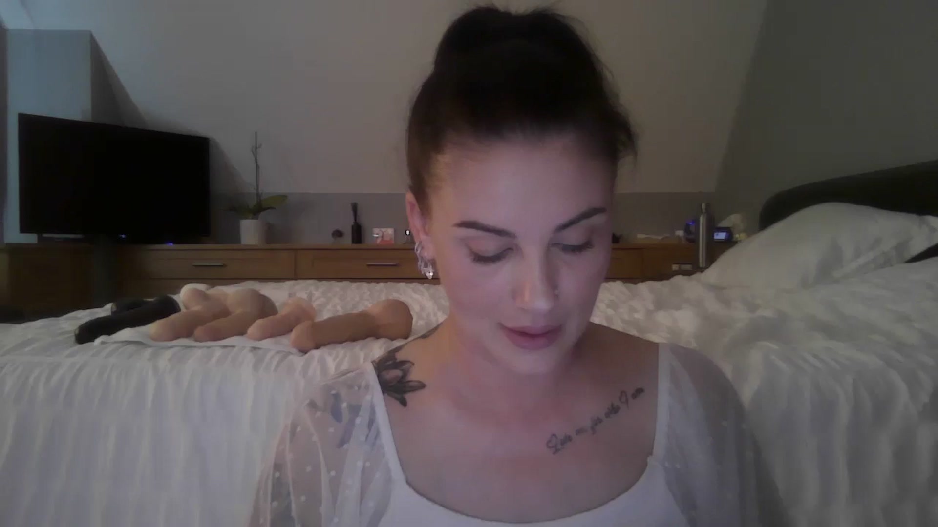 Gallery image thumbnail from FitBaby's myfreecams stream on, 06/30/2025, 14:11 image 20 of 20