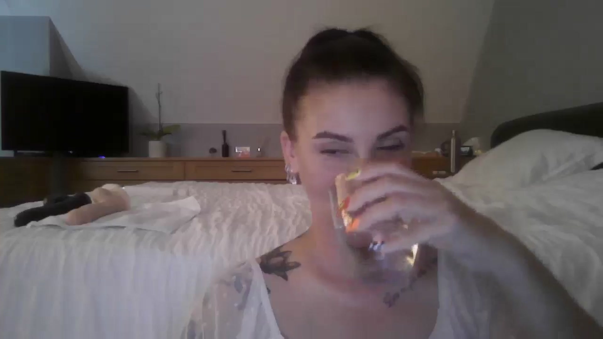 Gallery image thumbnail from FitBaby's myfreecams stream on, 06/30/2025, 14:11 image 9 of 20