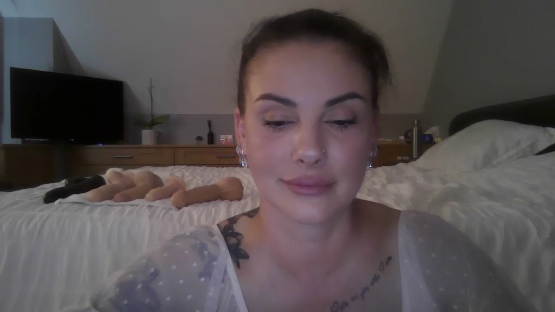 Gallery image thumbnail from FitBaby's myfreecams stream on, 06/30/2025, 14:11 image 16 of 20