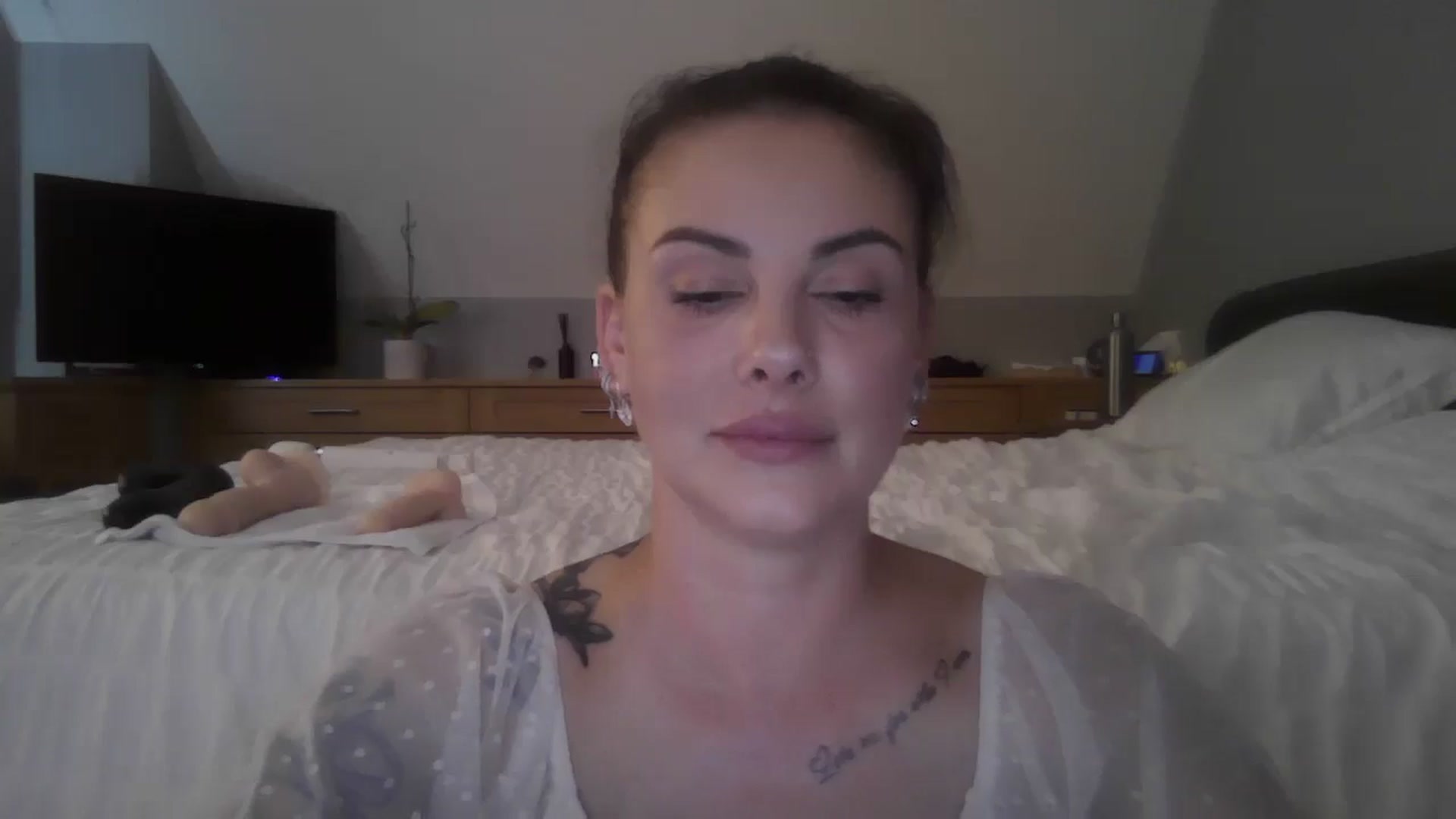 Gallery image thumbnail from FitBaby's myfreecams stream on, 06/30/2025, 14:11 image 4 of 20