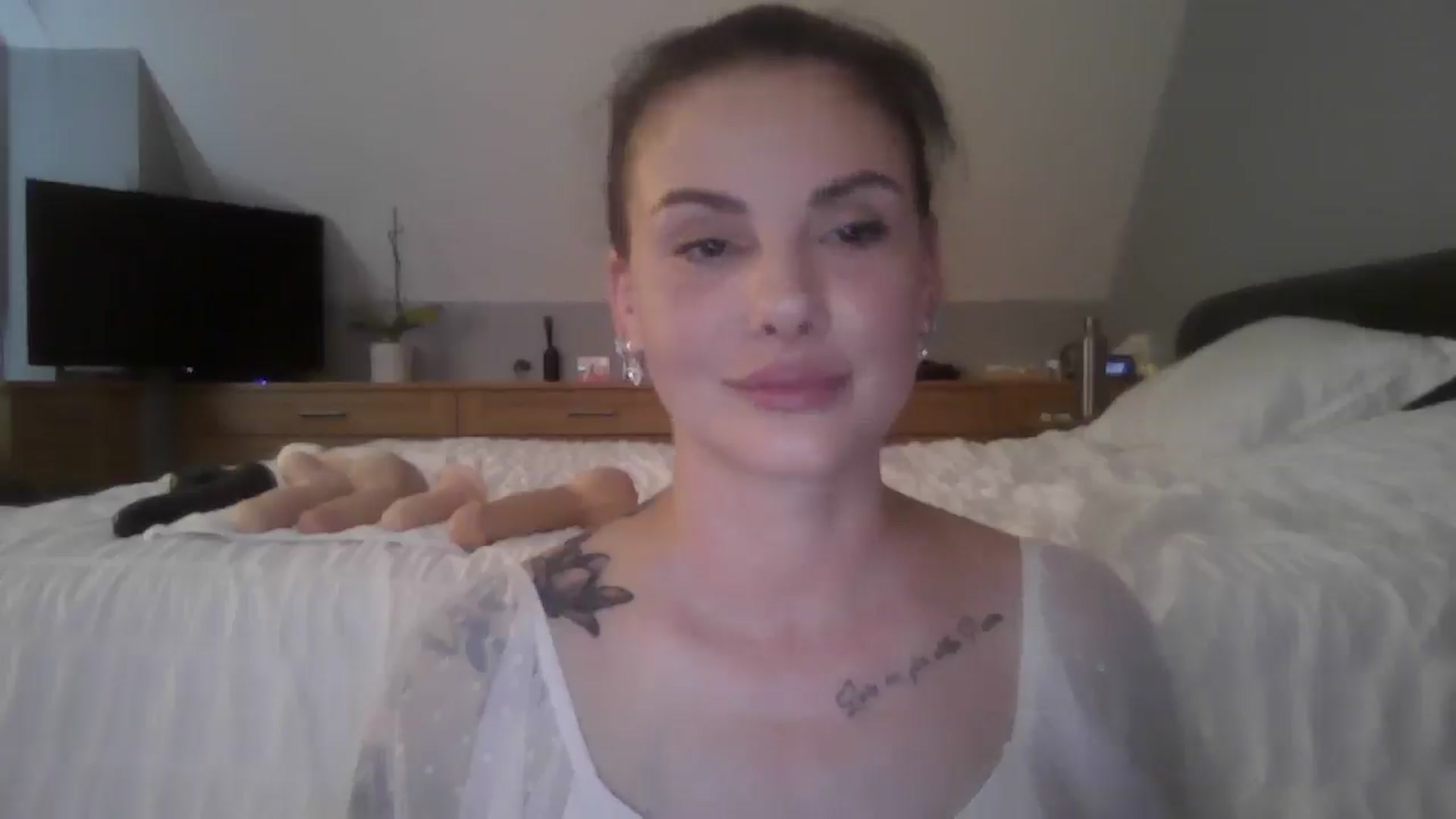 Gallery image thumbnail from FitBaby's myfreecams stream on, 06/30/2025, 14:11 image 11 of 20