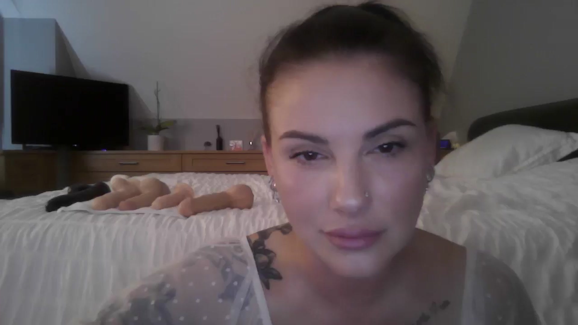 Gallery image thumbnail from FitBaby's myfreecams stream on, 06/30/2025, 14:11 image 18 of 20