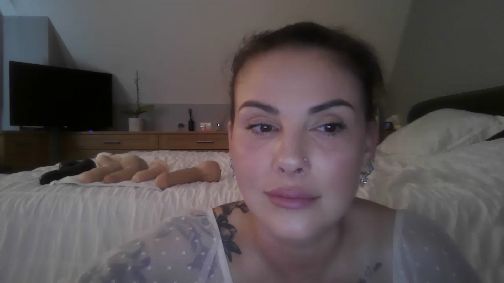 Gallery image thumbnail from FitBaby's myfreecams stream on, 06/30/2025, 14:11 image 17 of 20