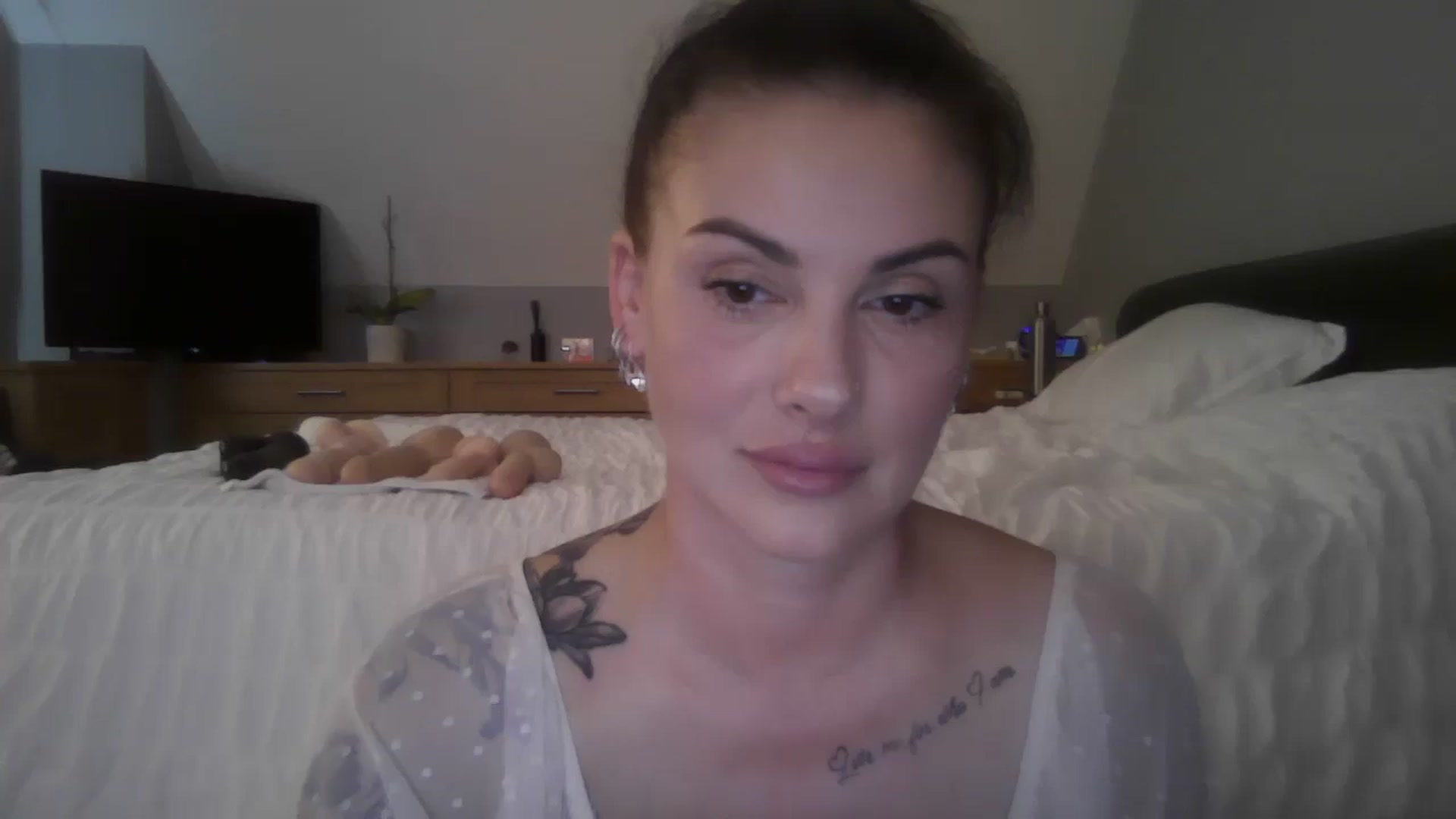 Gallery image thumbnail from FitBaby's myfreecams stream on, 06/30/2025, 14:11 image 1 of 20