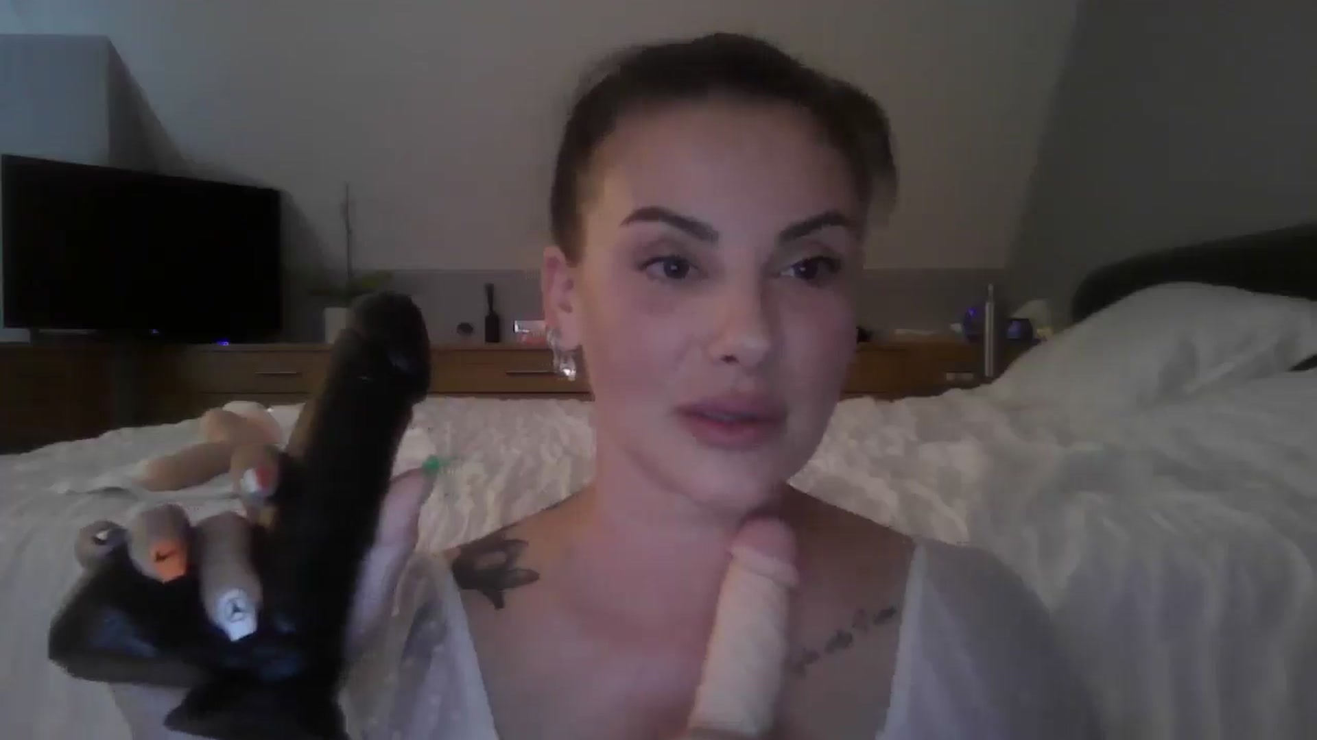 Gallery image thumbnail from FitBaby's myfreecams stream on, 06/30/2025, 14:11 image 7 of 20
