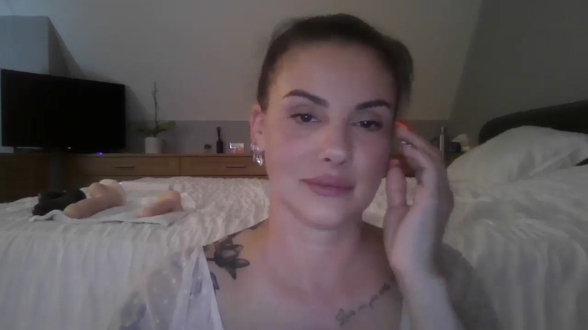 Gallery image thumbnail from FitBaby's myfreecams stream on, 06/30/2025, 14:11 image 5 of 20