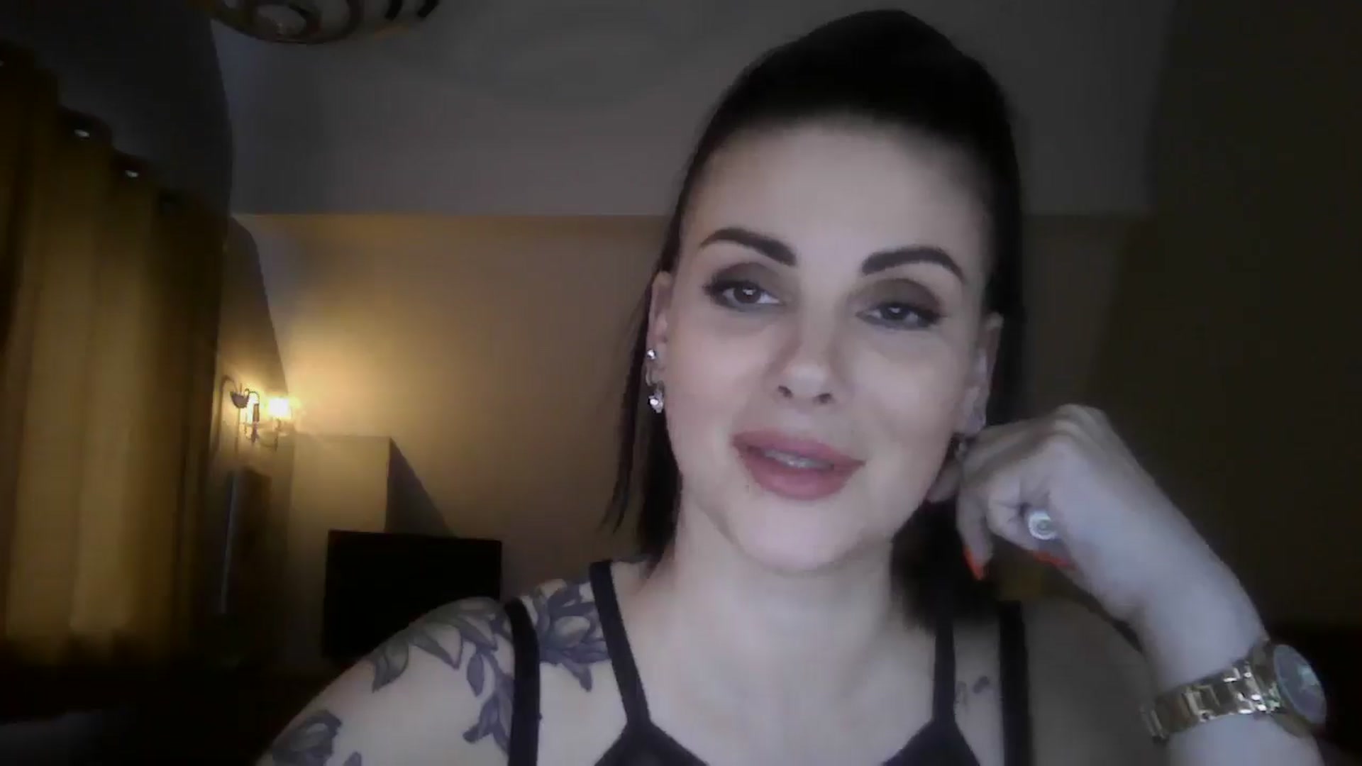 Gallery image thumbnail from FitBaby's myfreecams stream on, 11/13/2025, 15:53 image 10 of 20