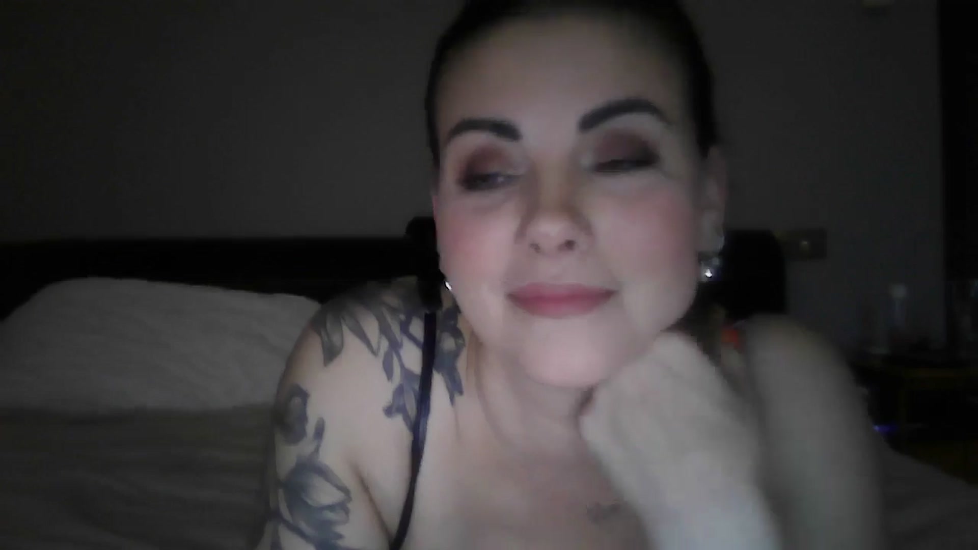 Gallery image thumbnail from FitBaby's myfreecams stream on, 11/24/2025, 15:46 image 9 of 20