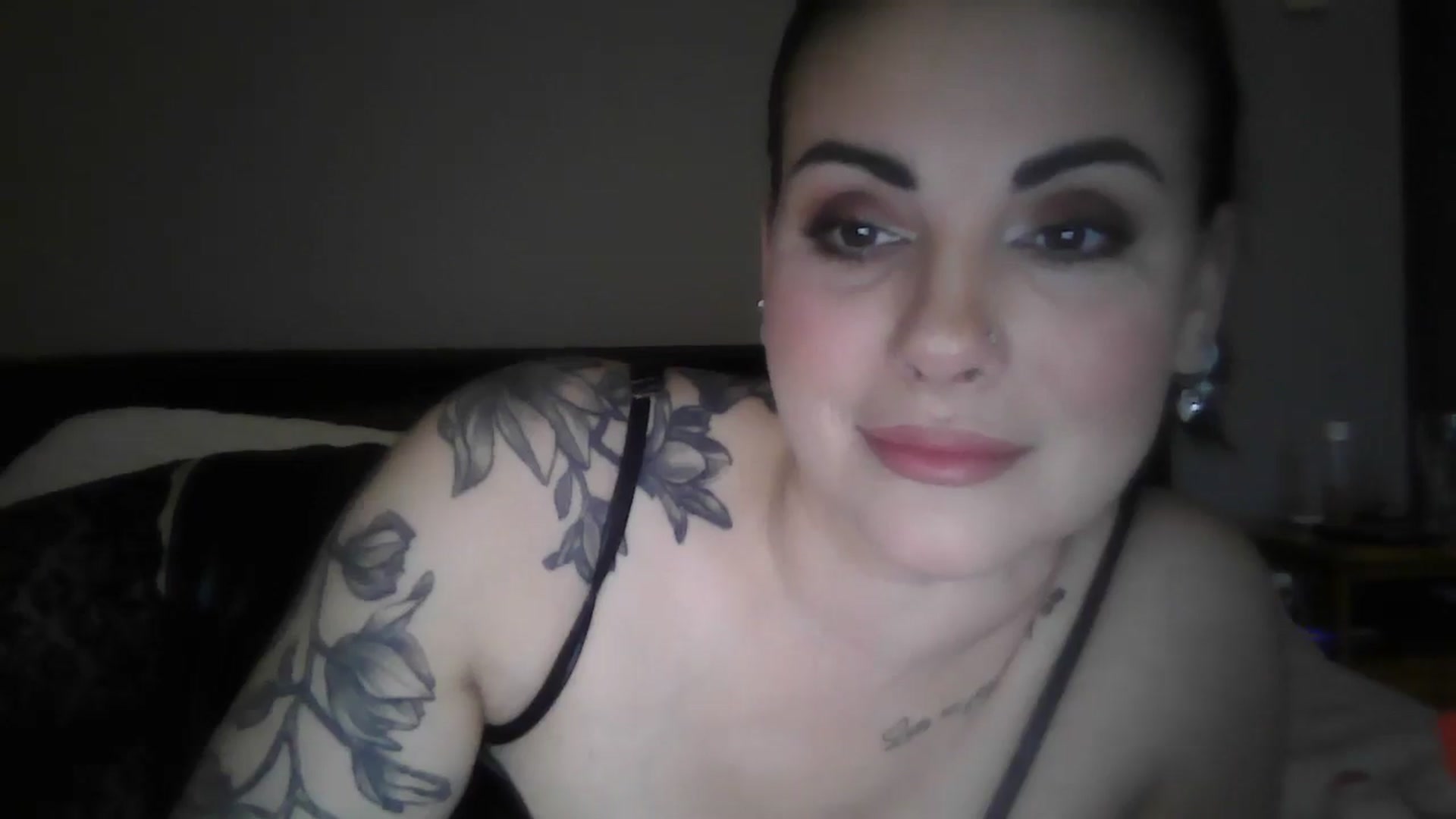 Gallery image thumbnail from FitBaby's myfreecams stream on, 11/24/2025, 15:46 image 2 of 20