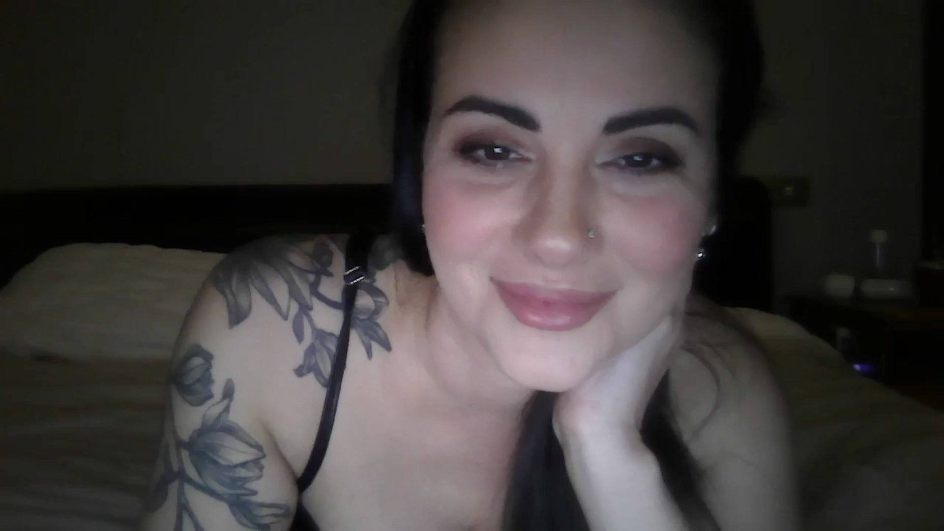 Gallery image thumbnail from FitBaby's myfreecams stream on, 11/24/2025, 17:12 image 16 of 20