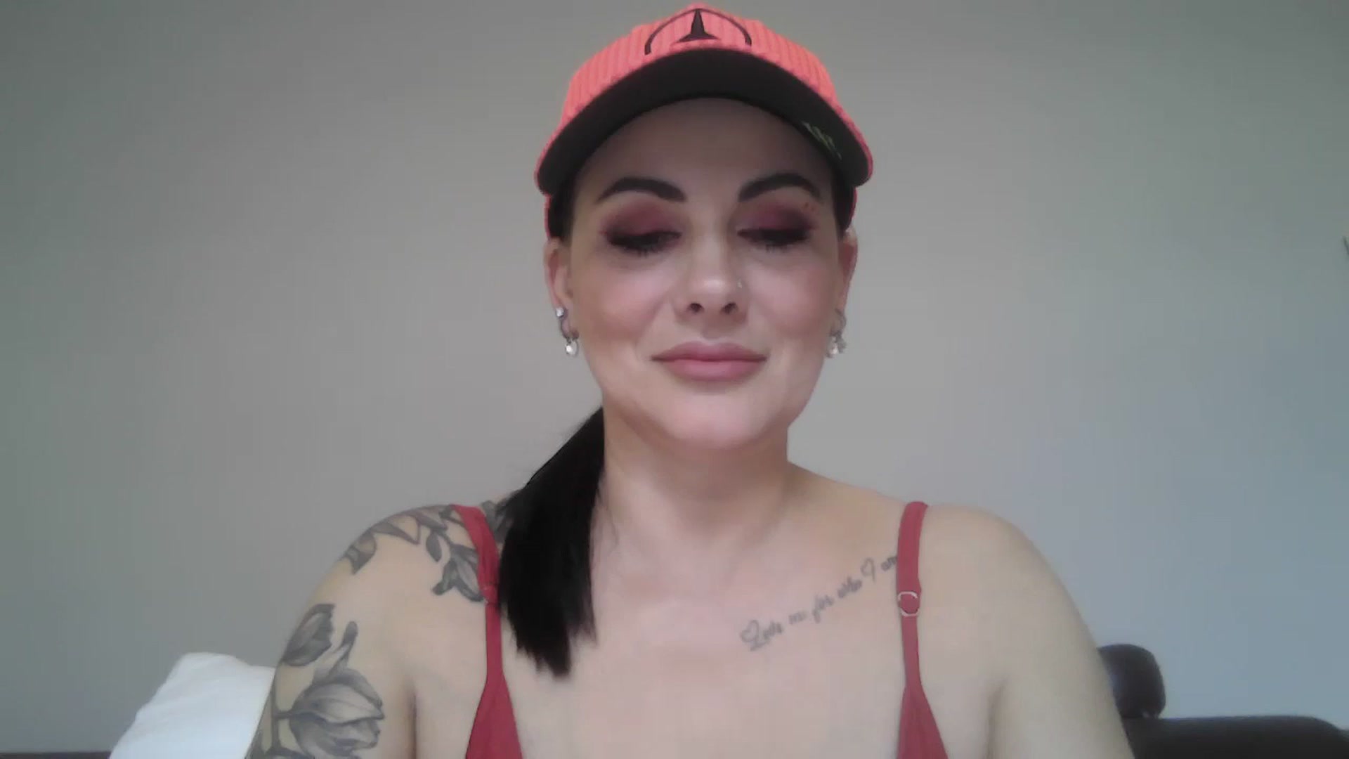 Gallery image thumbnail from FitBaby's myfreecams stream on, 11/25/2025, 15:17 image 2 of 20