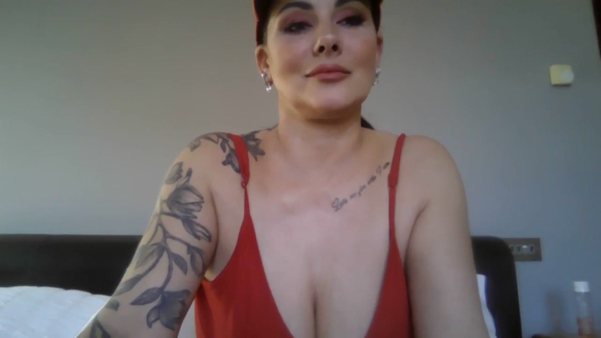 Gallery image thumbnail from FitBaby's myfreecams stream on, 11/25/2025, 15:17 image 9 of 20