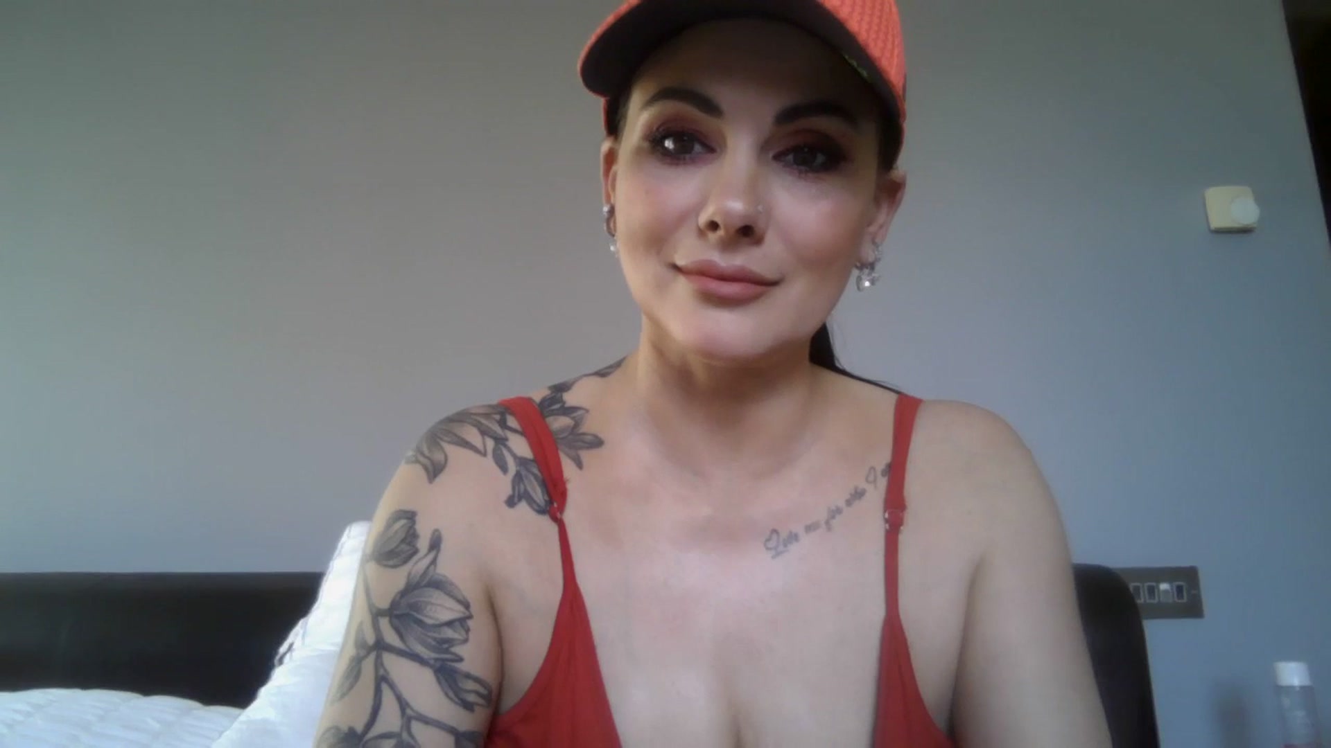 Gallery image thumbnail from FitBaby's myfreecams stream on, 11/25/2025, 15:17 image 12 of 20