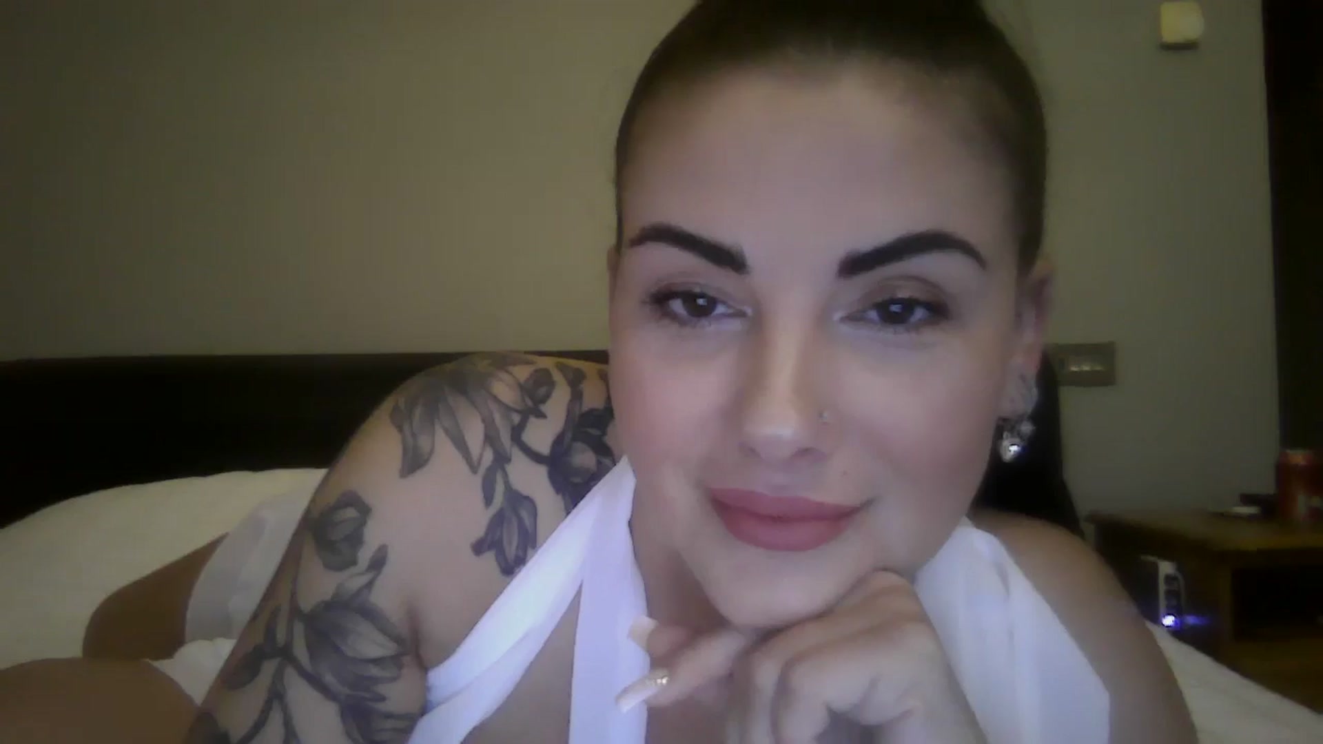Gallery image thumbnail from FitBaby's myfreecams stream on, 12/02/2025, 16:44 image 3 of 20