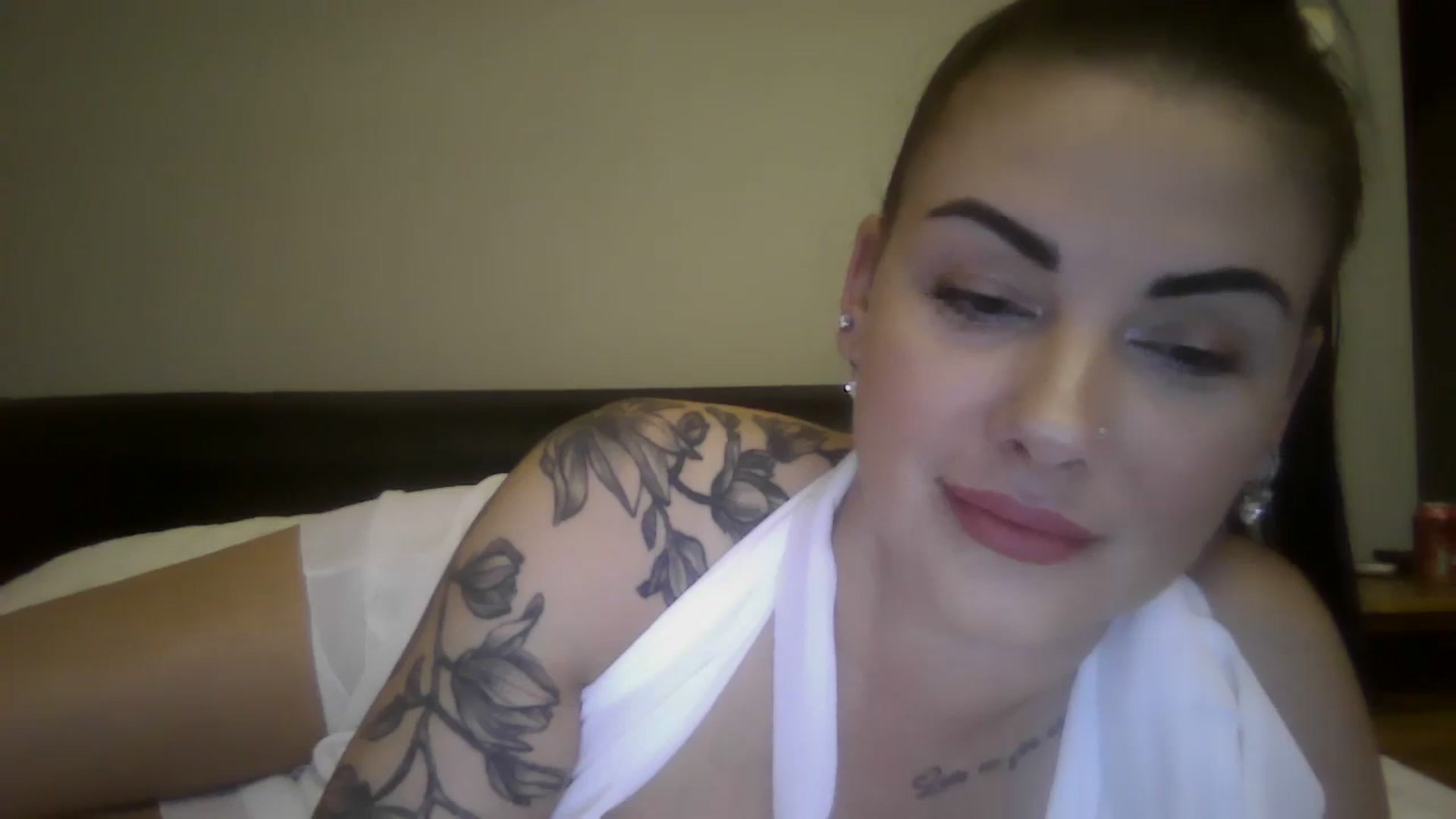 Gallery image thumbnail from FitBaby's myfreecams stream on, 12/02/2025, 16:44 image 4 of 20