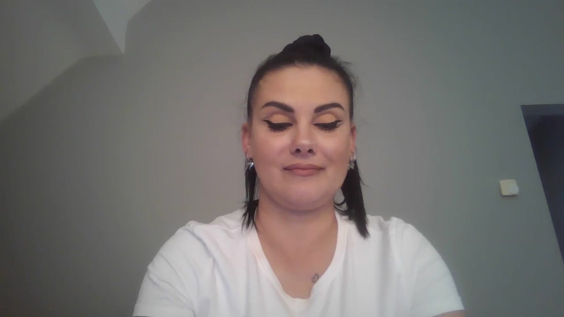 Gallery image thumbnail from FitBaby's myfreecams stream on, 04/28/2026, 17:20 image 4 of 20
