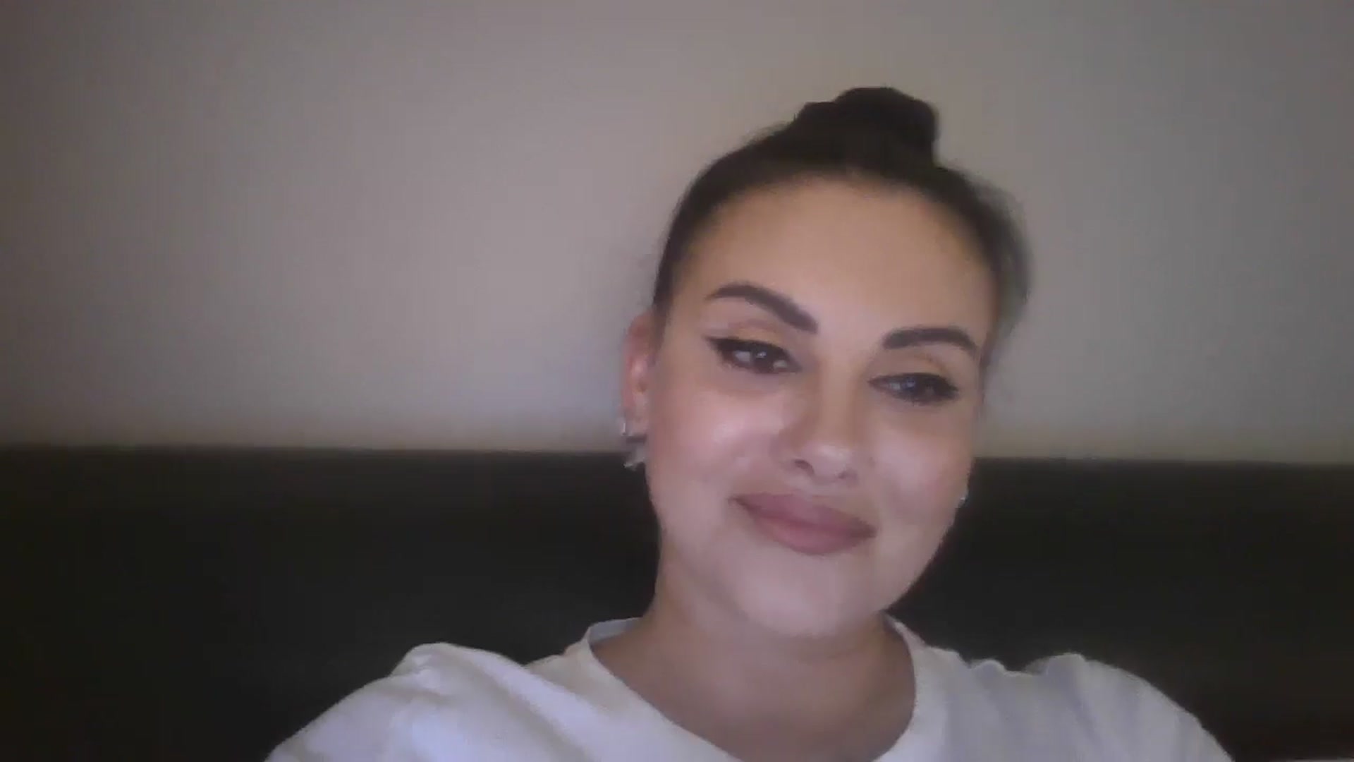 Gallery image thumbnail from FitBaby's myfreecams stream on, 04/28/2026, 17:20 image 6 of 20